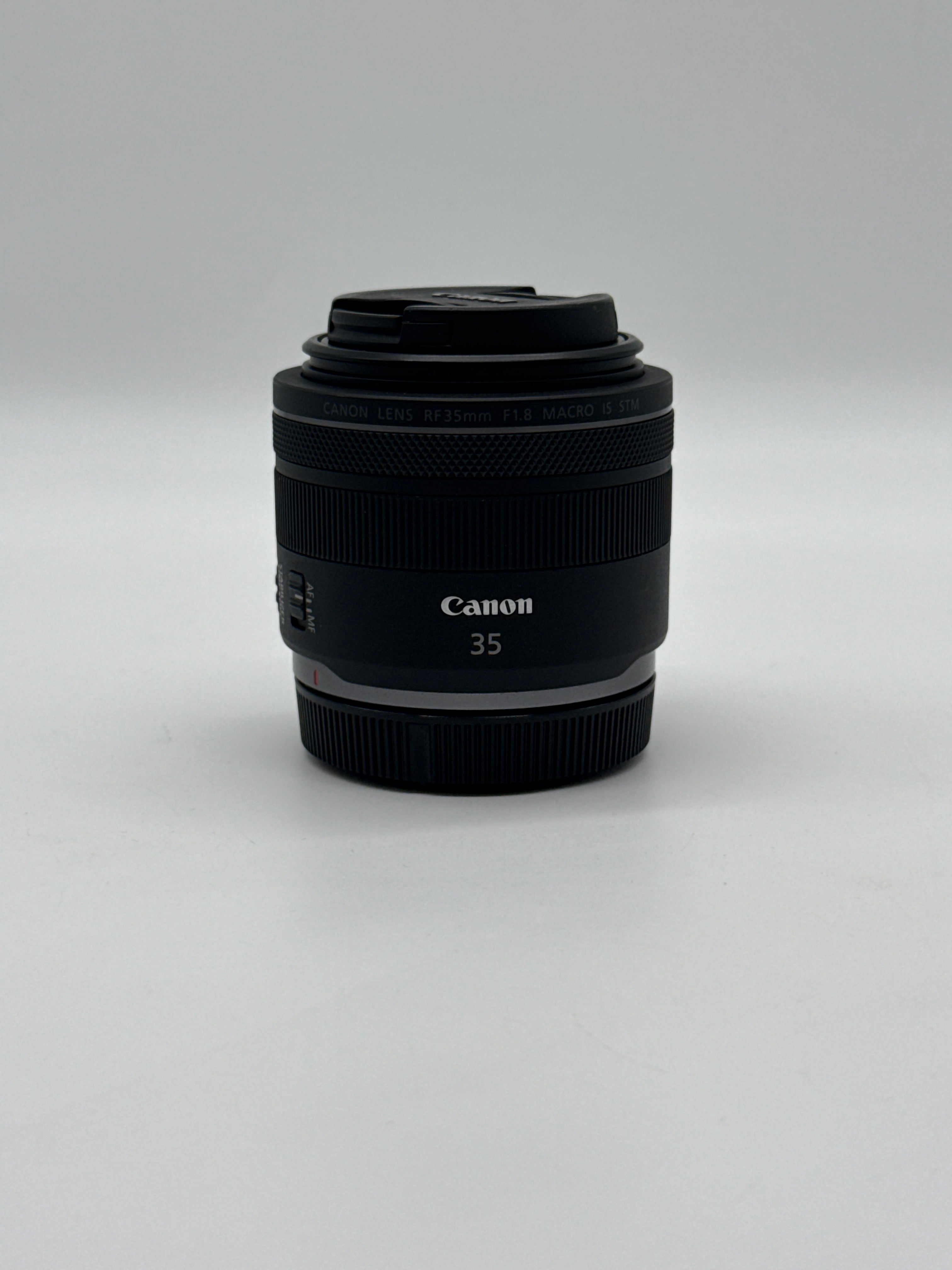Canon RF 35mm F1.8 Macro IS STM Lens