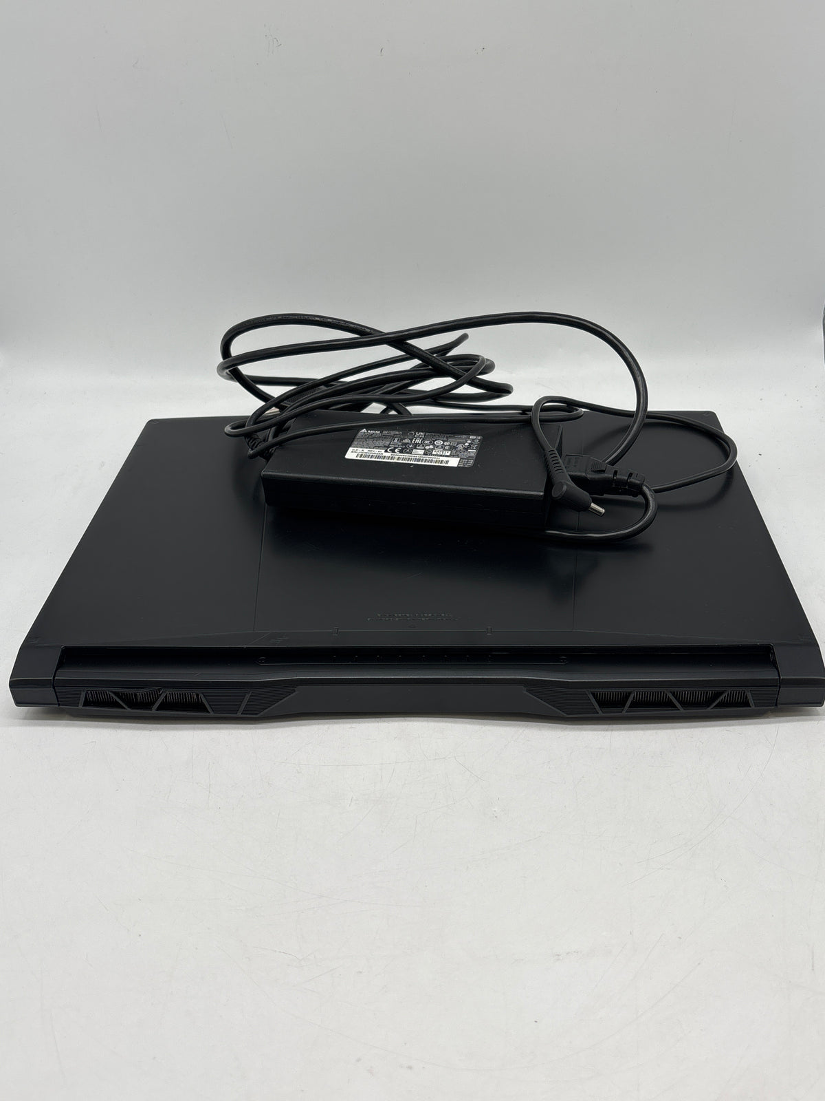 MSI Katana 15 B12VeK 15" Core i7-12650H 32GB RAM 1TB SSD RTX 4050 - Used