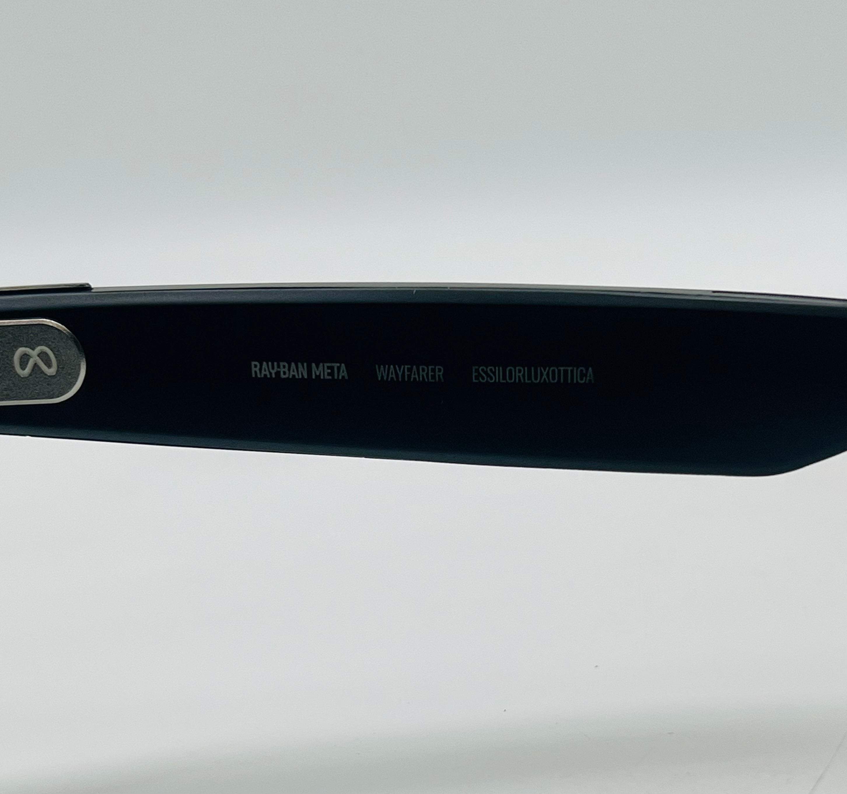 Ray-Ban Meta Wayfarer Smart Glasses, Black Polarized Lens - Used Good Condition