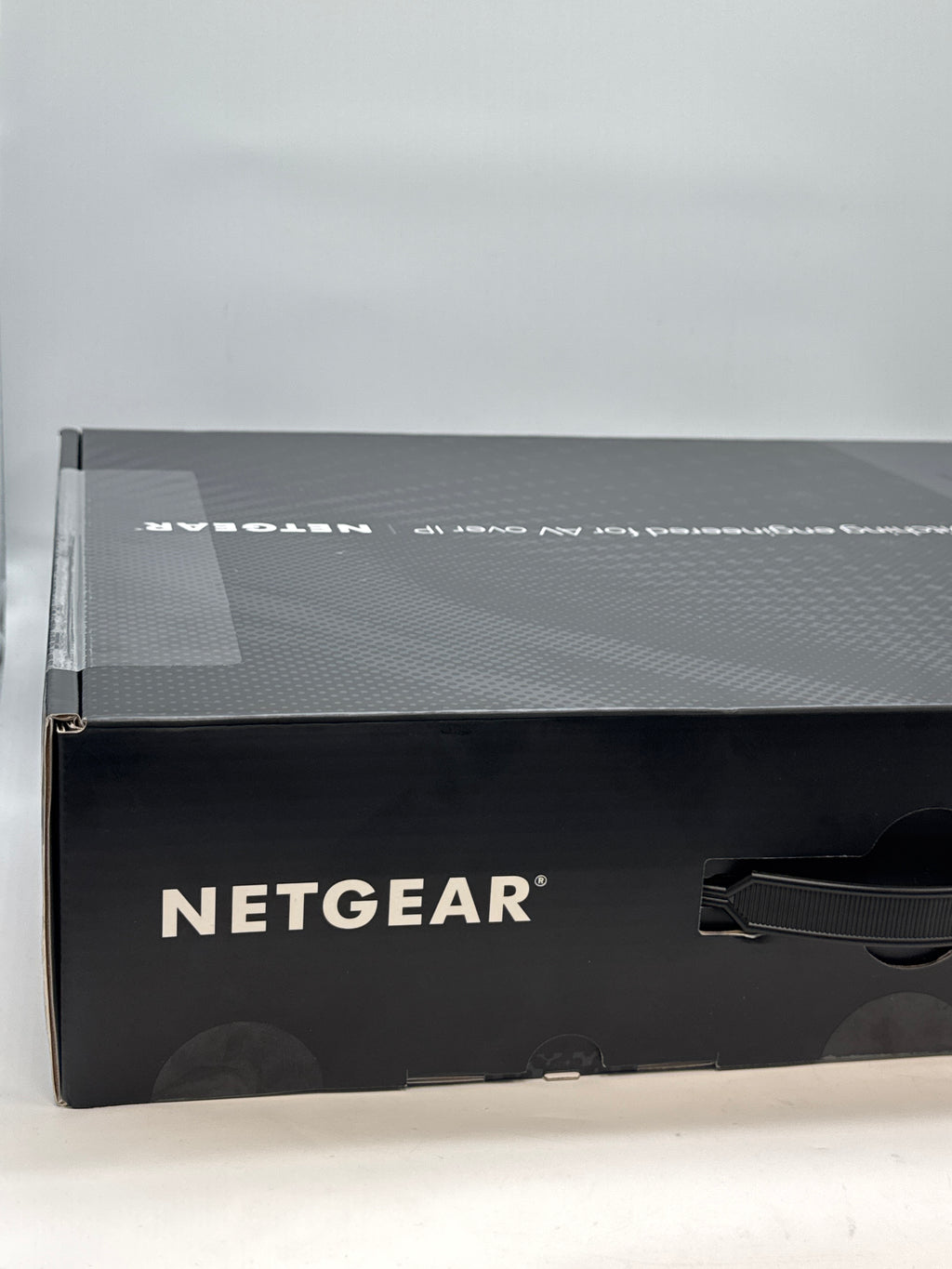 NETGEAR GSM4230UP M4250-26G4F-PoE++ Fully Managed Switch - New in Box