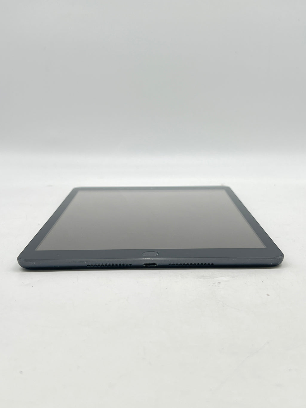 Apple iPad 7th Gen A2197 32GB Wi-Fi Space Gray - Used