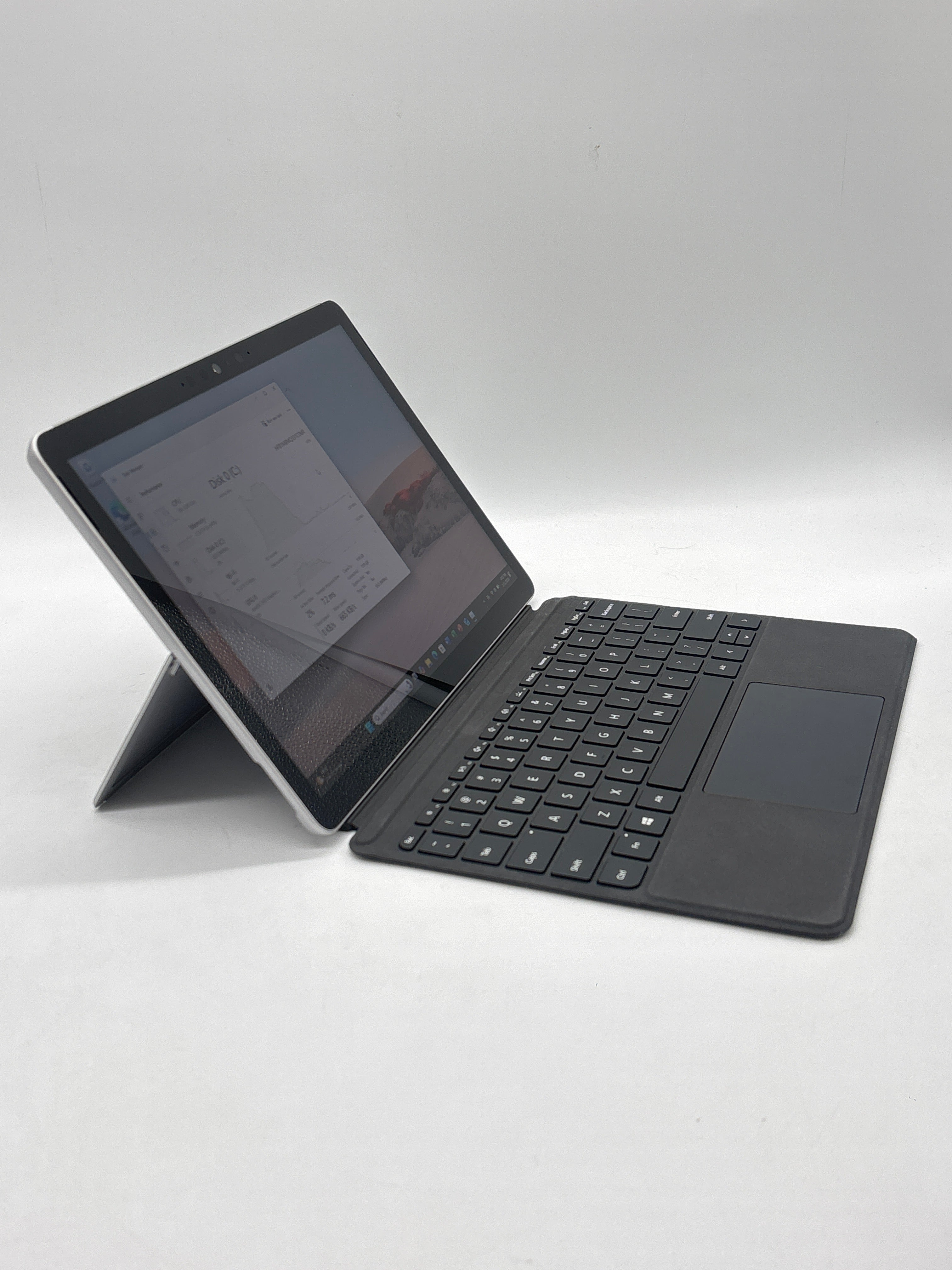 Microsoft Surface Go 2 m3-8100Y 8GB RAM 128GB SSD - Used