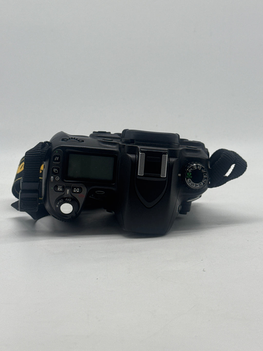 Nikon D80 10.2MP DSLR Camera w/ AF NIKKOR 50mm f/1.8D Lens & SB-400 Flash