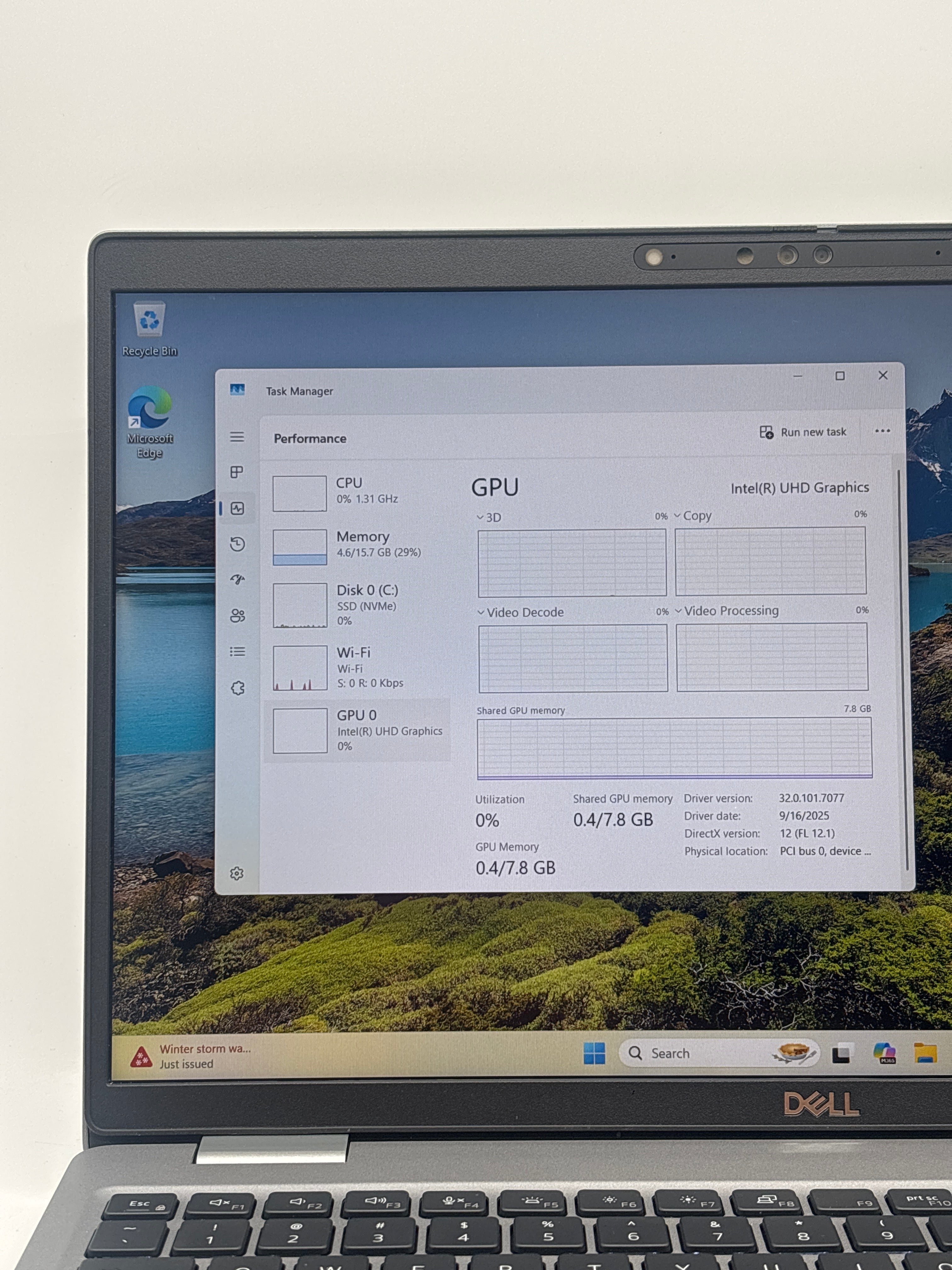 Dell Latitude 5530 i5-1245U 16 GB RAM 512 GB SSD - For Parts (Crack on Corner)