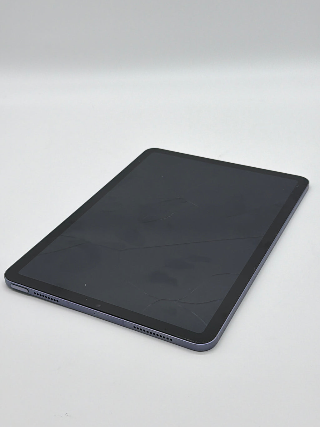 Broken Apple iPad Air 5th Gen 10.9" 8GB RAM 64GB MME93LL/A Purple Factory Unlocked