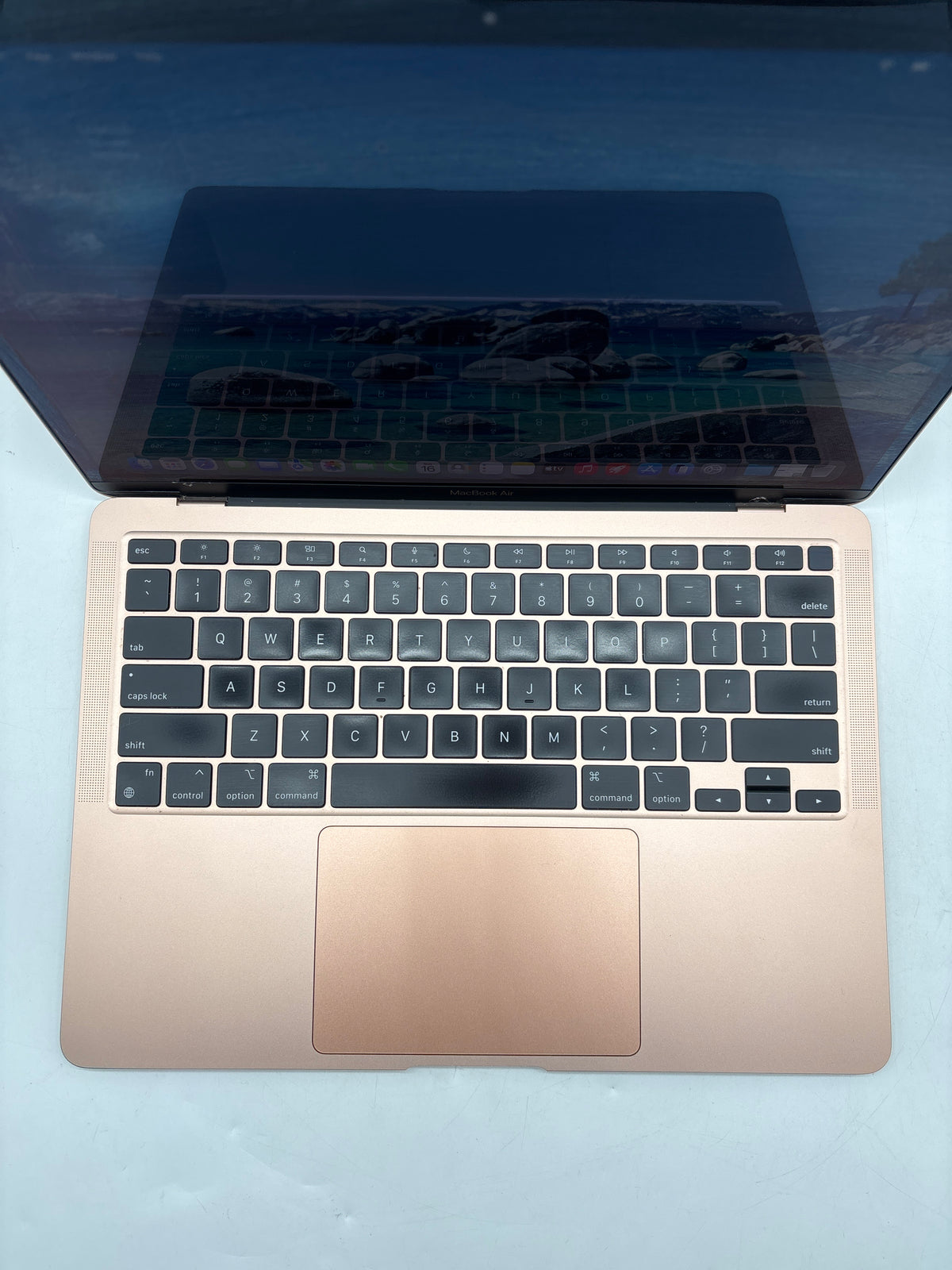 Apple MacBook Air 13" A2337 Apple M1 8GB RAM 256GB SSD Gold - READ