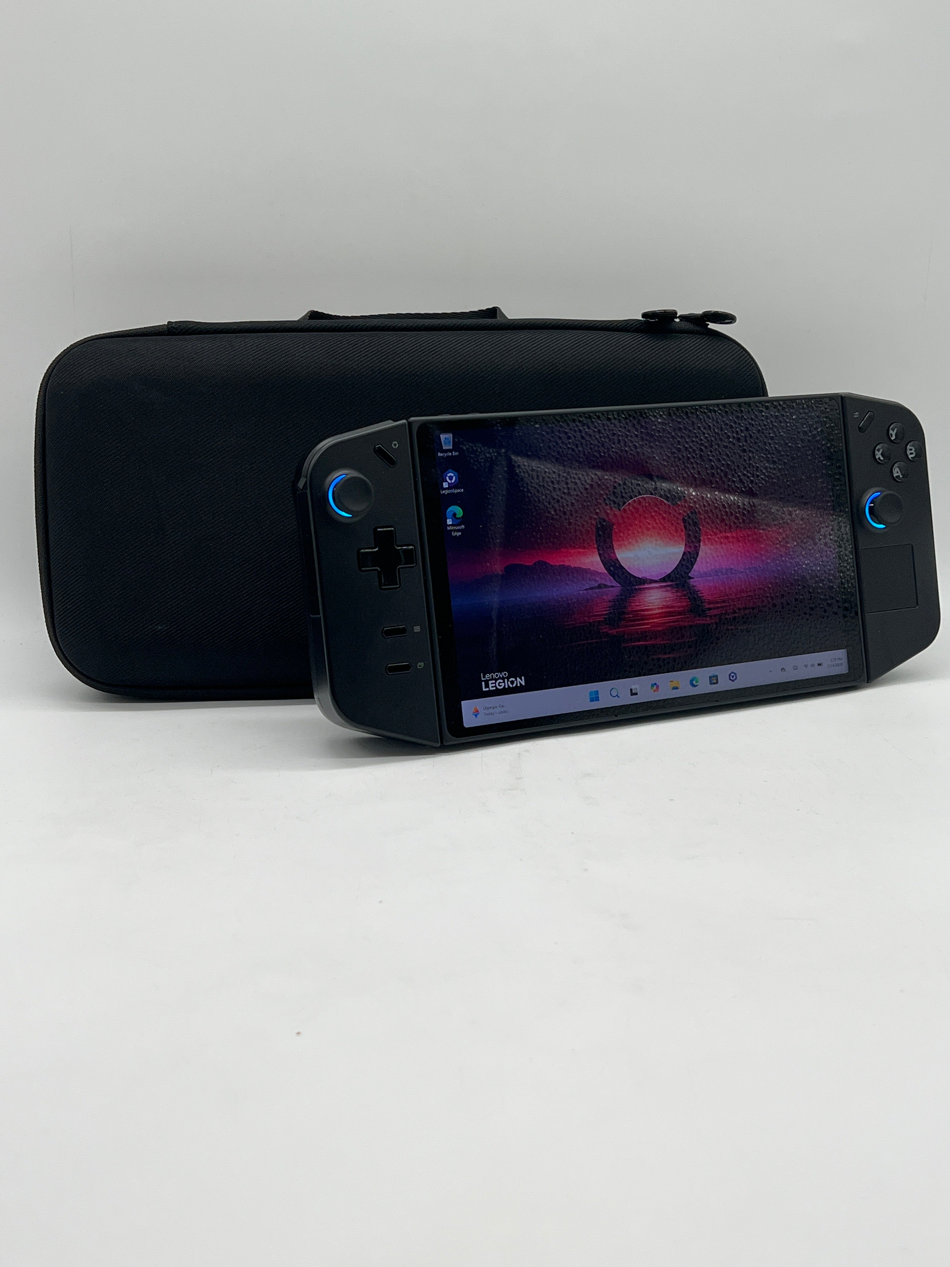 Lenovo Legion Go Handheld Console 8APU1  1TB Black - Used