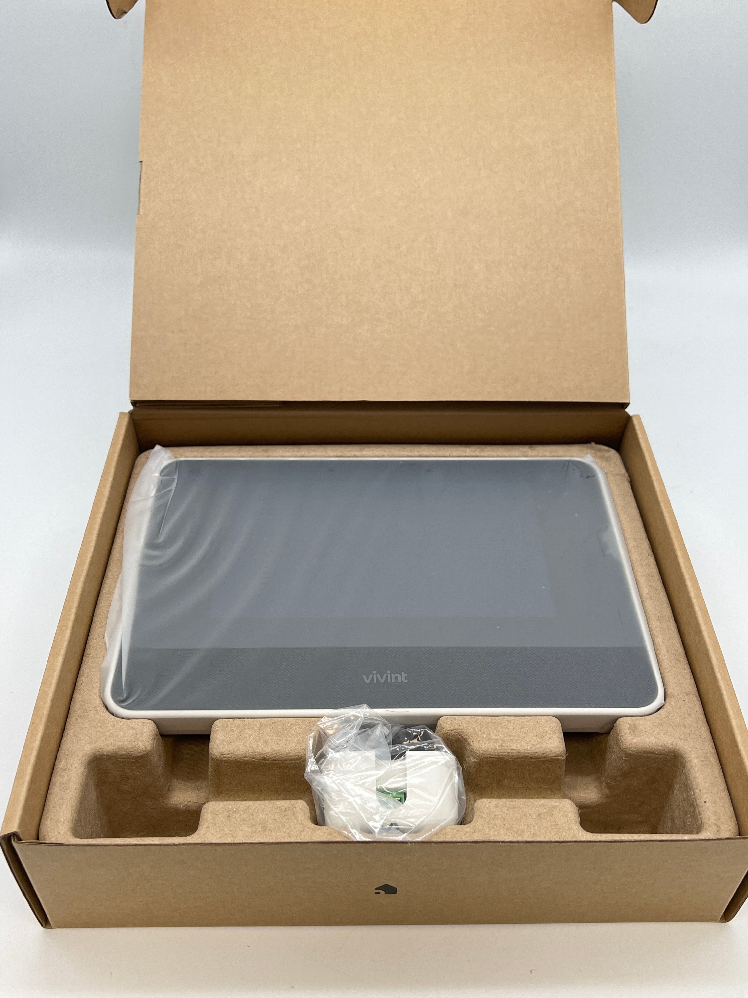 Vivint Smart Hub Pro Gen 2 VS-SHP200-001 - New In Box