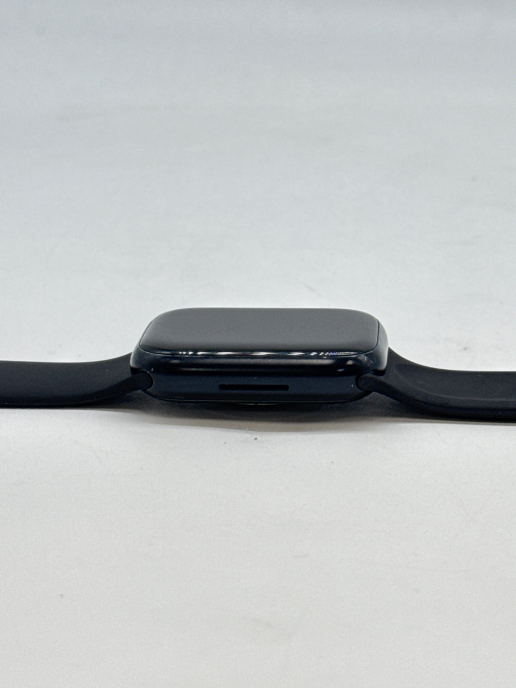 Apple Watch Series 7 A2477 45mm GPS + Cellular Midnight Aluminum Watch