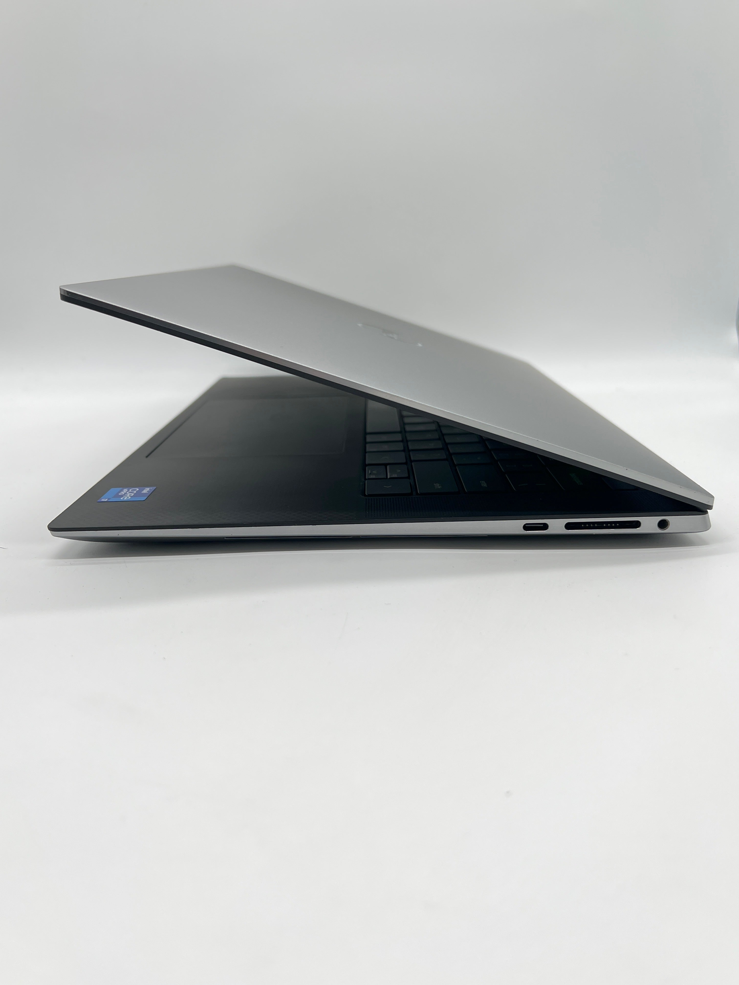 Dell Precision 5560 i7-11850H 16GB RAM 512GB SSD NVIDIA T1200