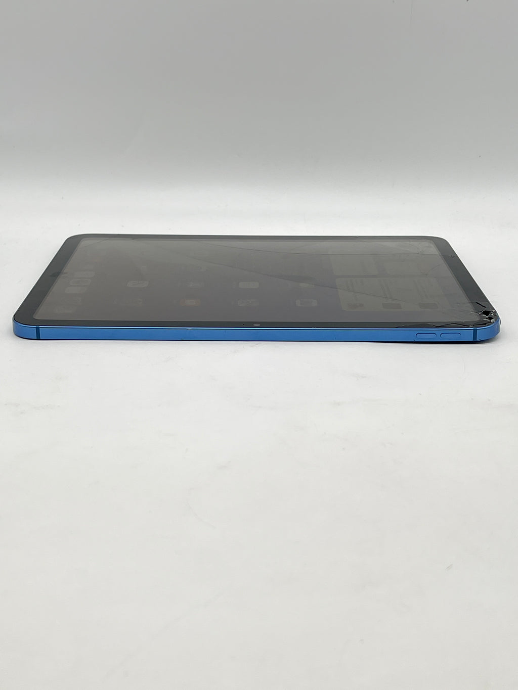 Apple iPad 11th GEN 128GB WiFi + Cellular Cracked Screen