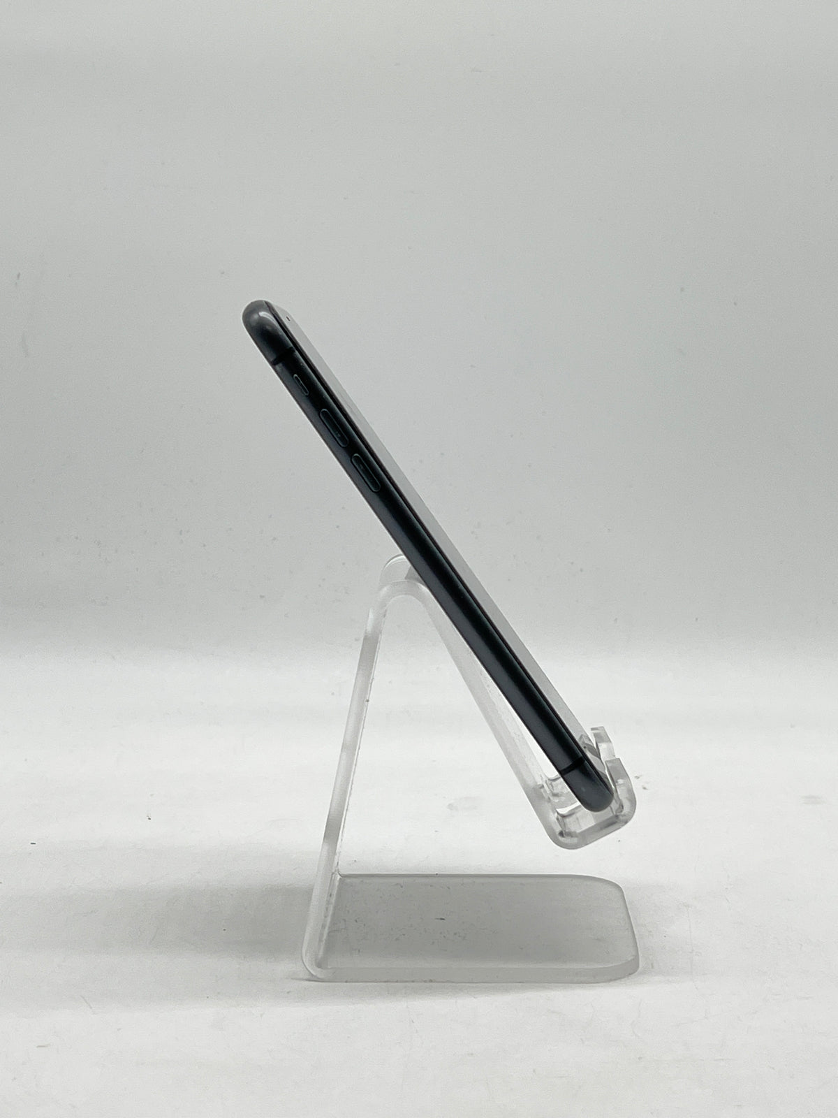 Apple iPhone 11 6.1" 64GB Network Unlocked Black - Front Screen Damage