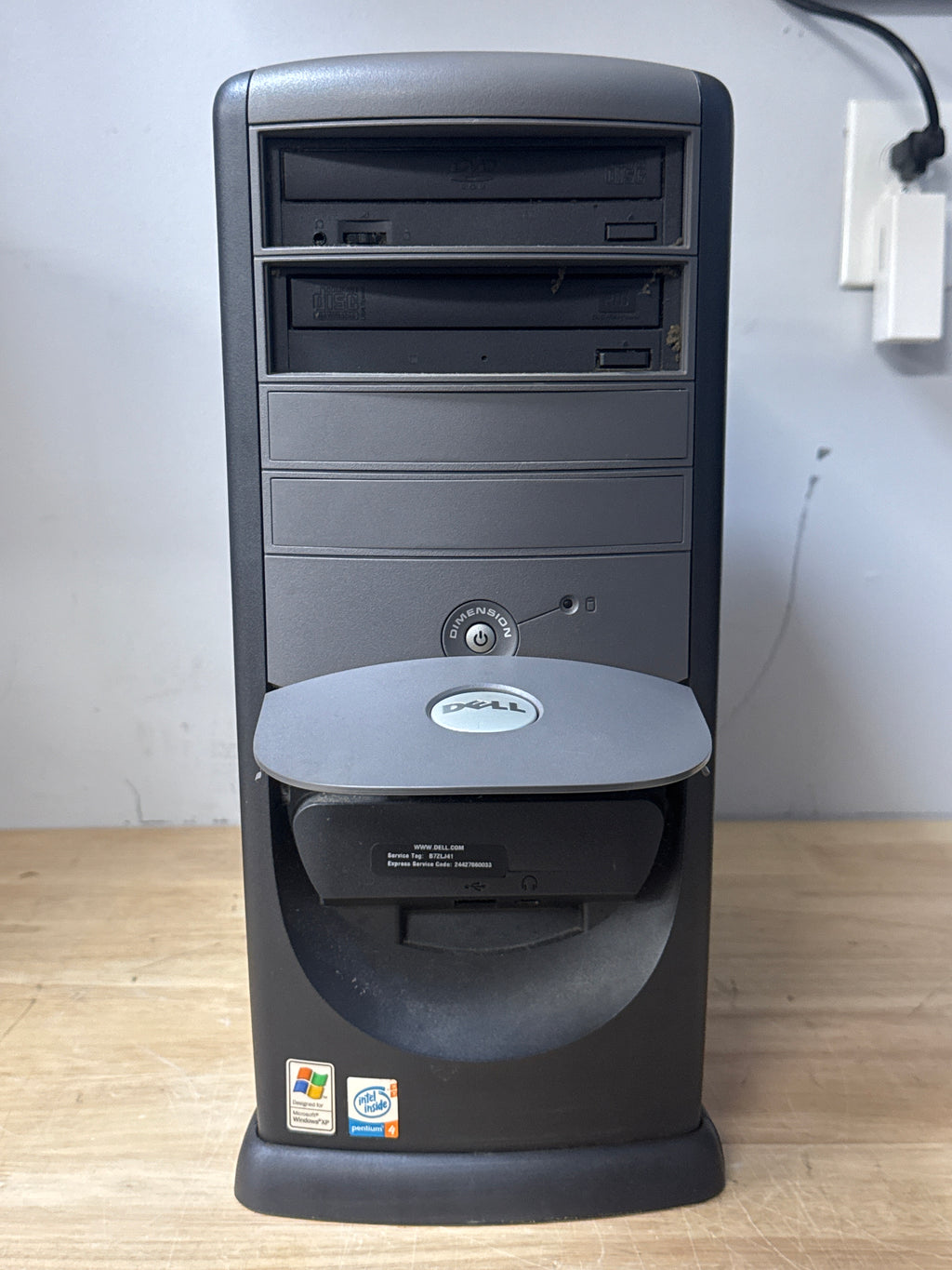 Dell Dimension 8300 Tower Desktop Intel Pentium 4 3GHz 256MB RAM No HDD No OS