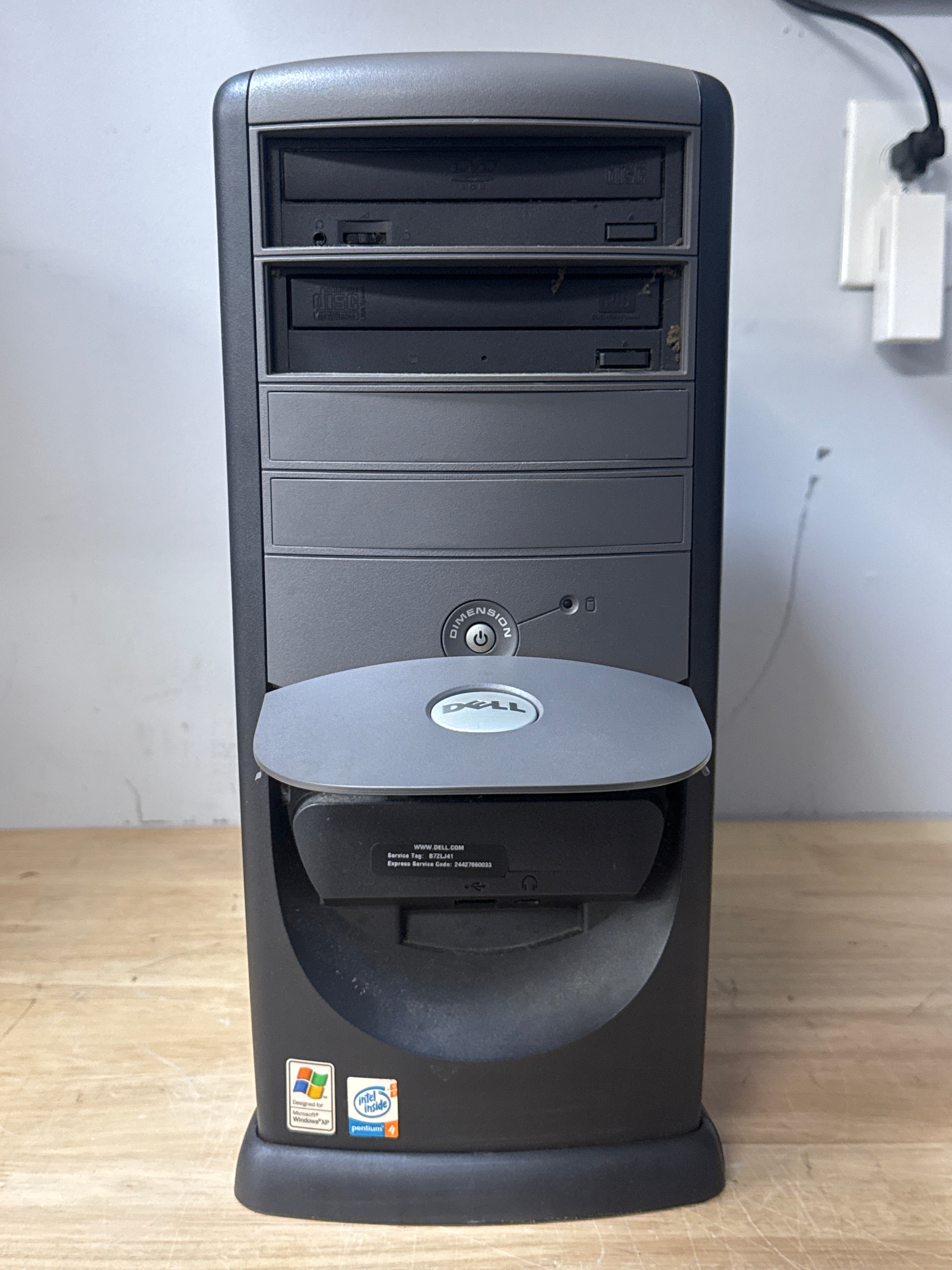 Dell Dimension 8300 Tower Desktop Intel Pentium 4 3GHz 256MB RAM No HDD No OS