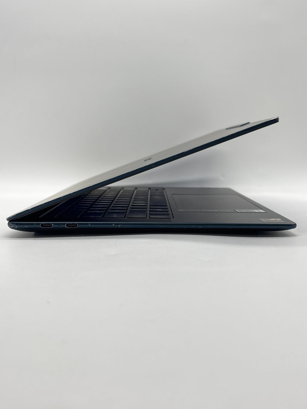 Lenovo Yoga Slim 7 14Q8X9 Touch Snapdragon X Elite 16GB RAM 512GB SSD