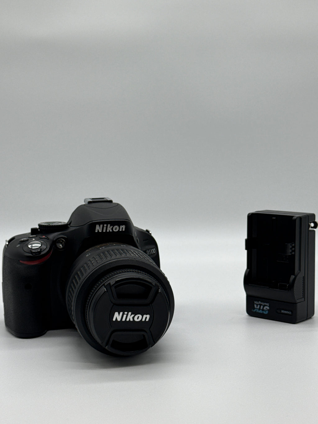 Nikon D5100 DSLR Camera 3.1x Optical Zoom 16.2MP Black with 18-55mm AF-S DX VR Lens