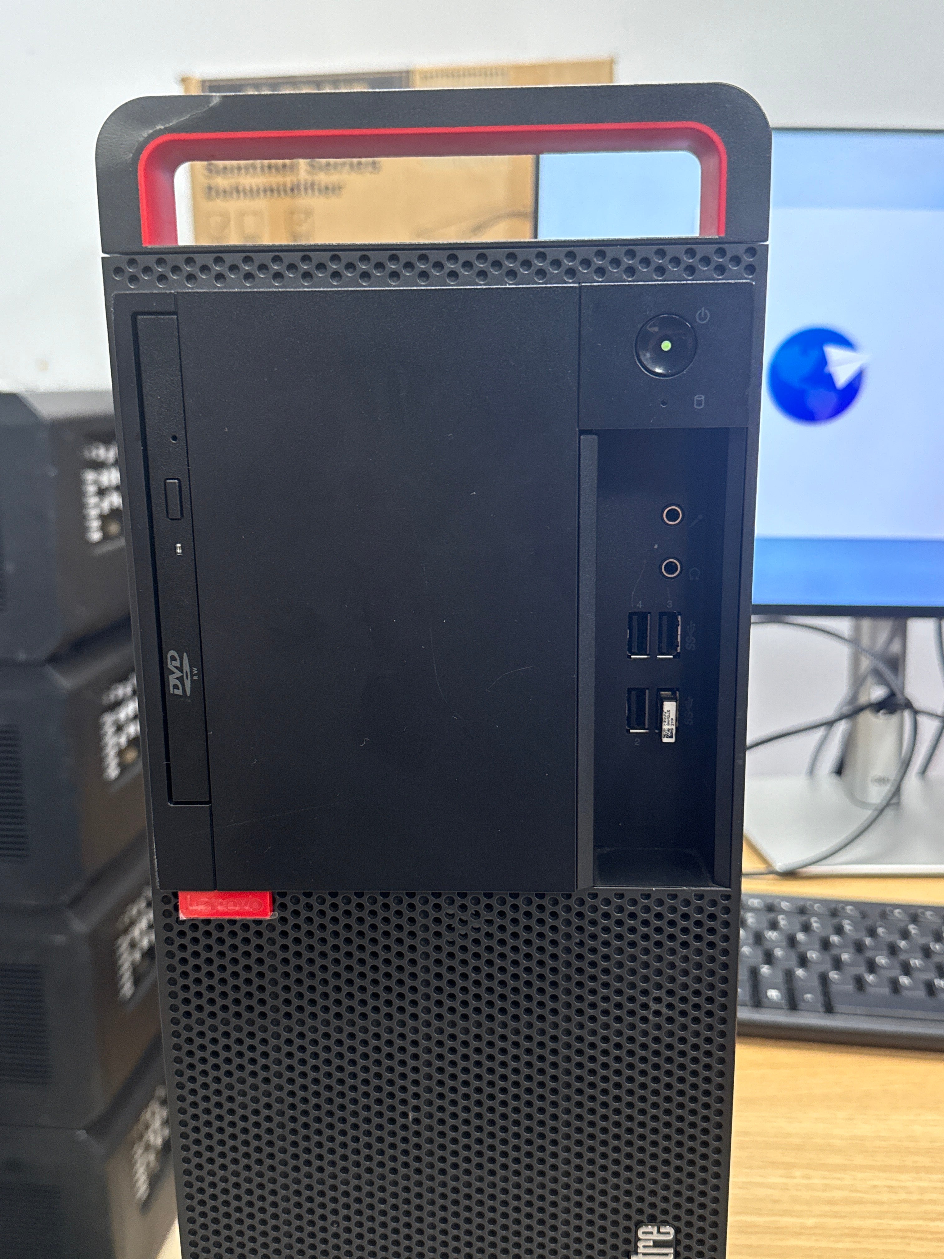 Lenovo ThinkCentre M910t i7-6700 8GB RAM 1TB HDD - Bad HDD
