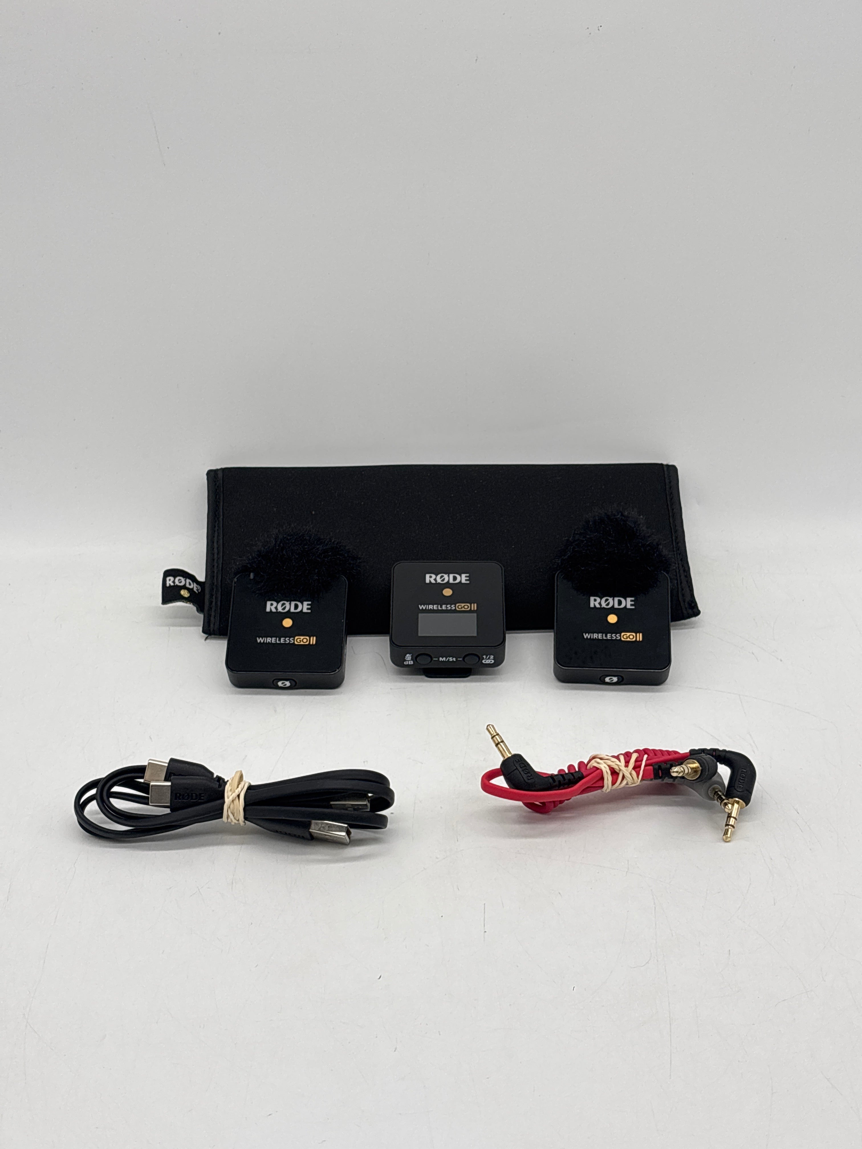 Rode Wireless GO II Wireless Condenser Microphone W/ Cables - Used