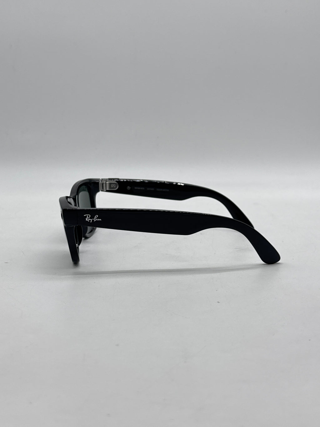 Ray-Ban Meta Wayfarer RW4006 Smart Glasses Black - Used