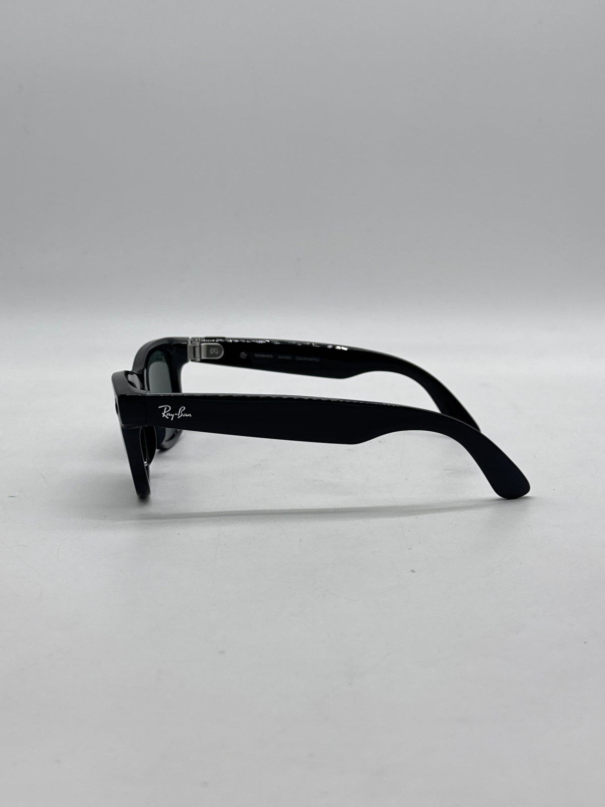 Ray-Ban Meta Wayfarer RW4006 Smart Glasses Black - Used