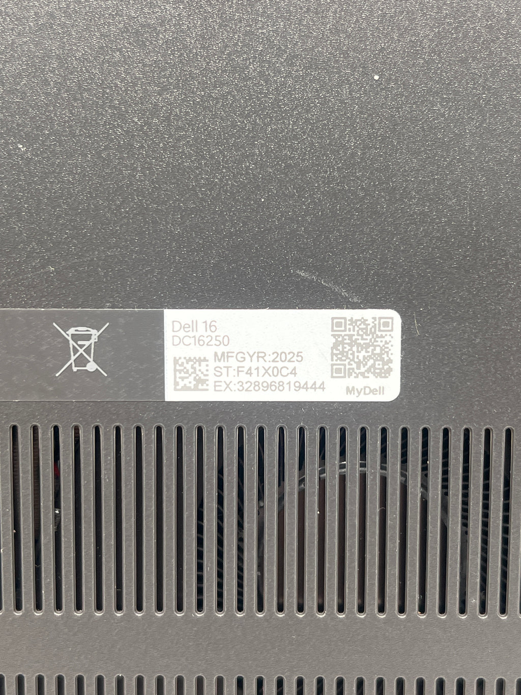 Dell 16 DC16250 Core 5-120U 16GB RAM 512GB SSD Touch - Used