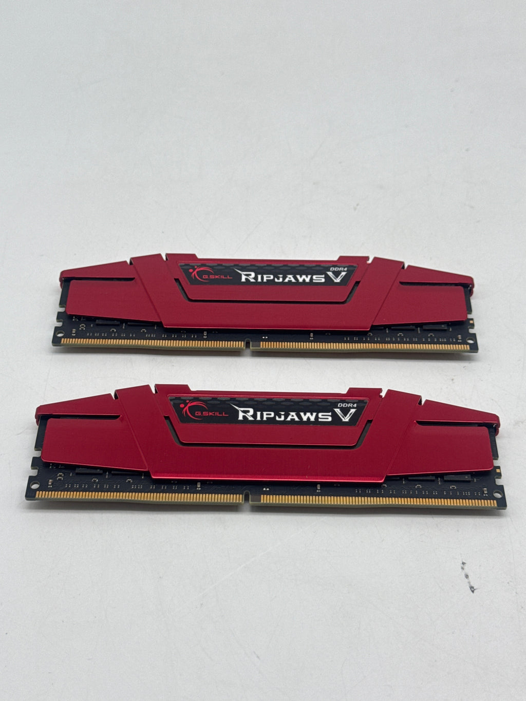 G.SKILL Ripjaws V 16GB 2x8GB DDR4-2400 F4-2400C15D-16GVR