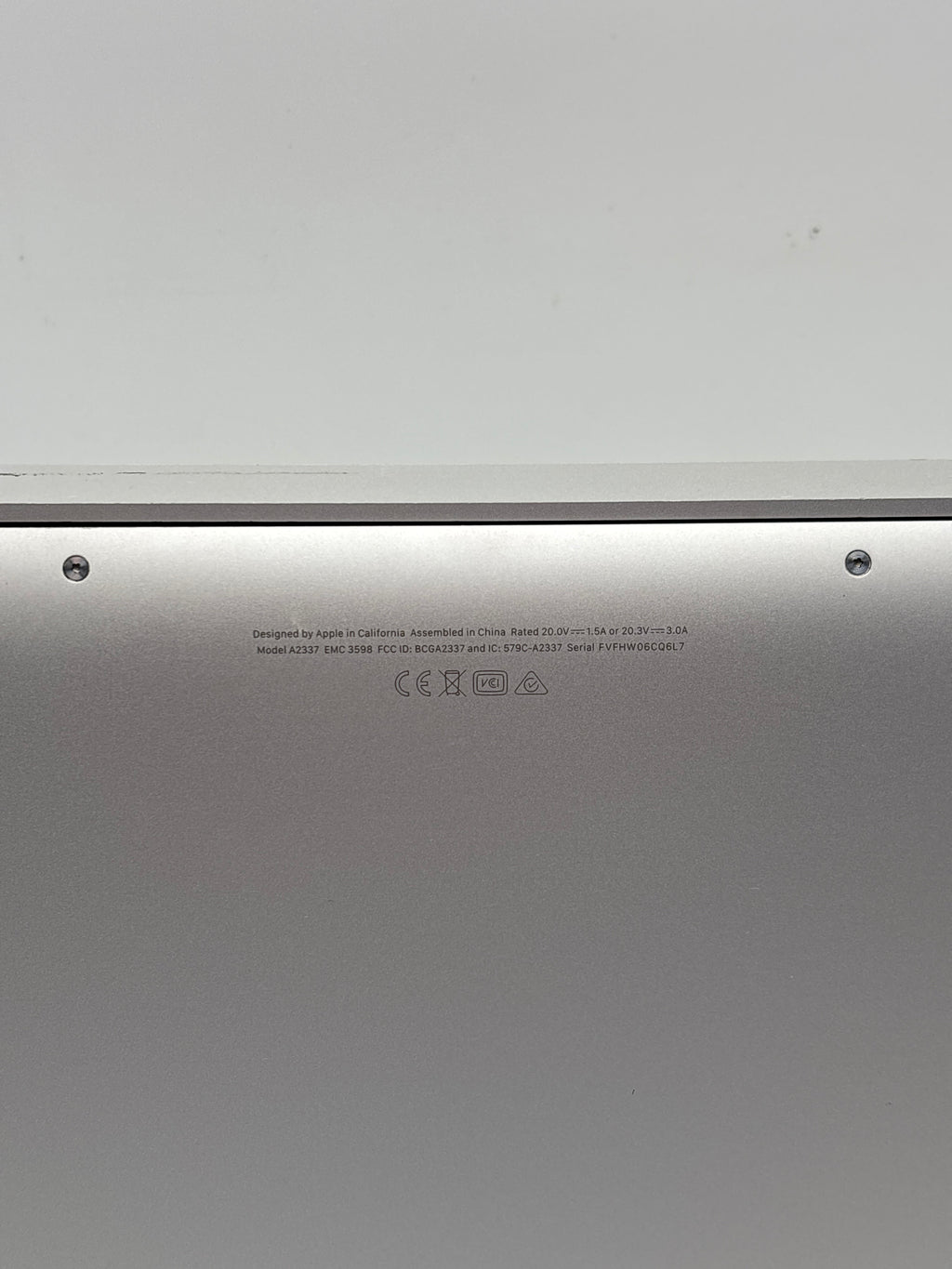 Apple MacBook Air 13" A2337 M1 8GB RAM 256GB SSD Silver - Bad Display