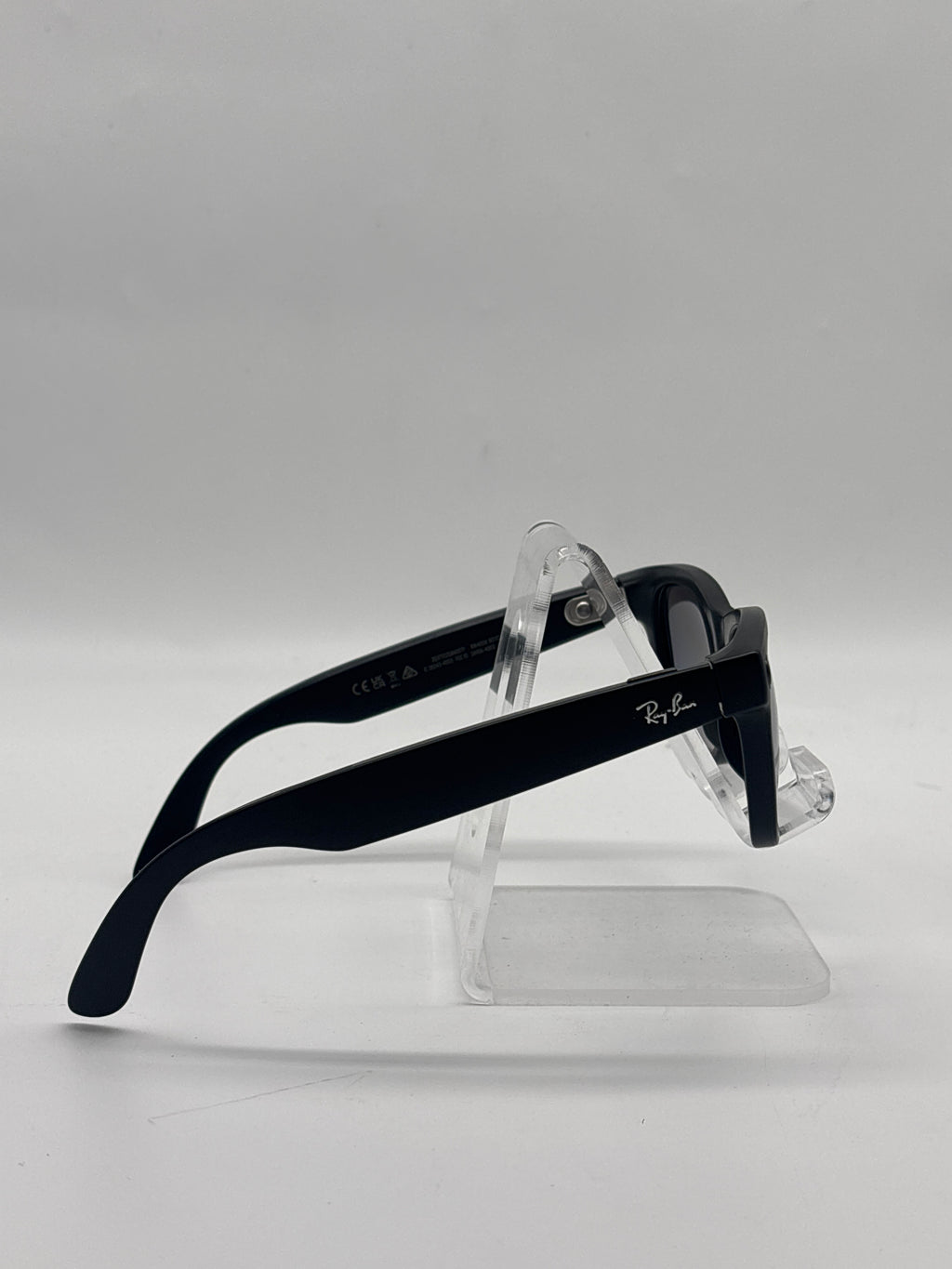 Ray-Ban Meta Wayfarer Smart Glasses RW4008 Matte Black Mirror Lenses - Used