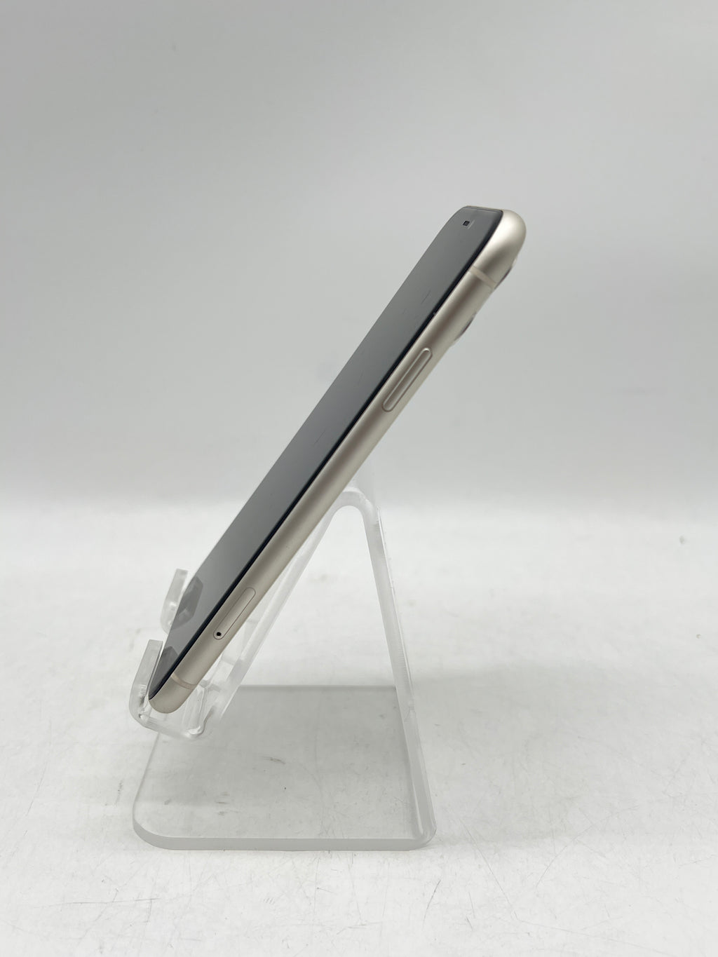 Apple iPhone 11 6.1" 64GB Unlocked - White - Bad Battery