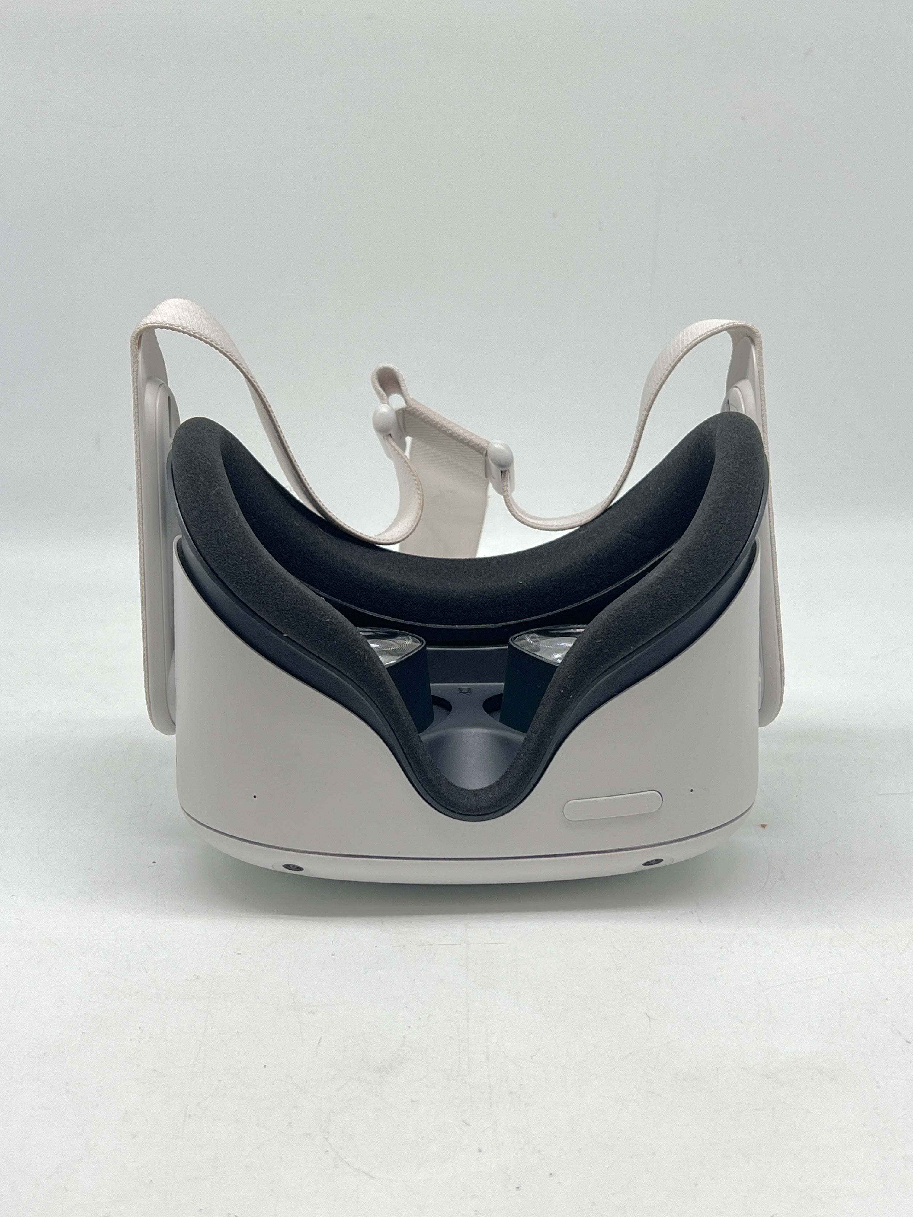 Meta Quest 2 Standalone VR Headset 128GB White Functional W/Controller