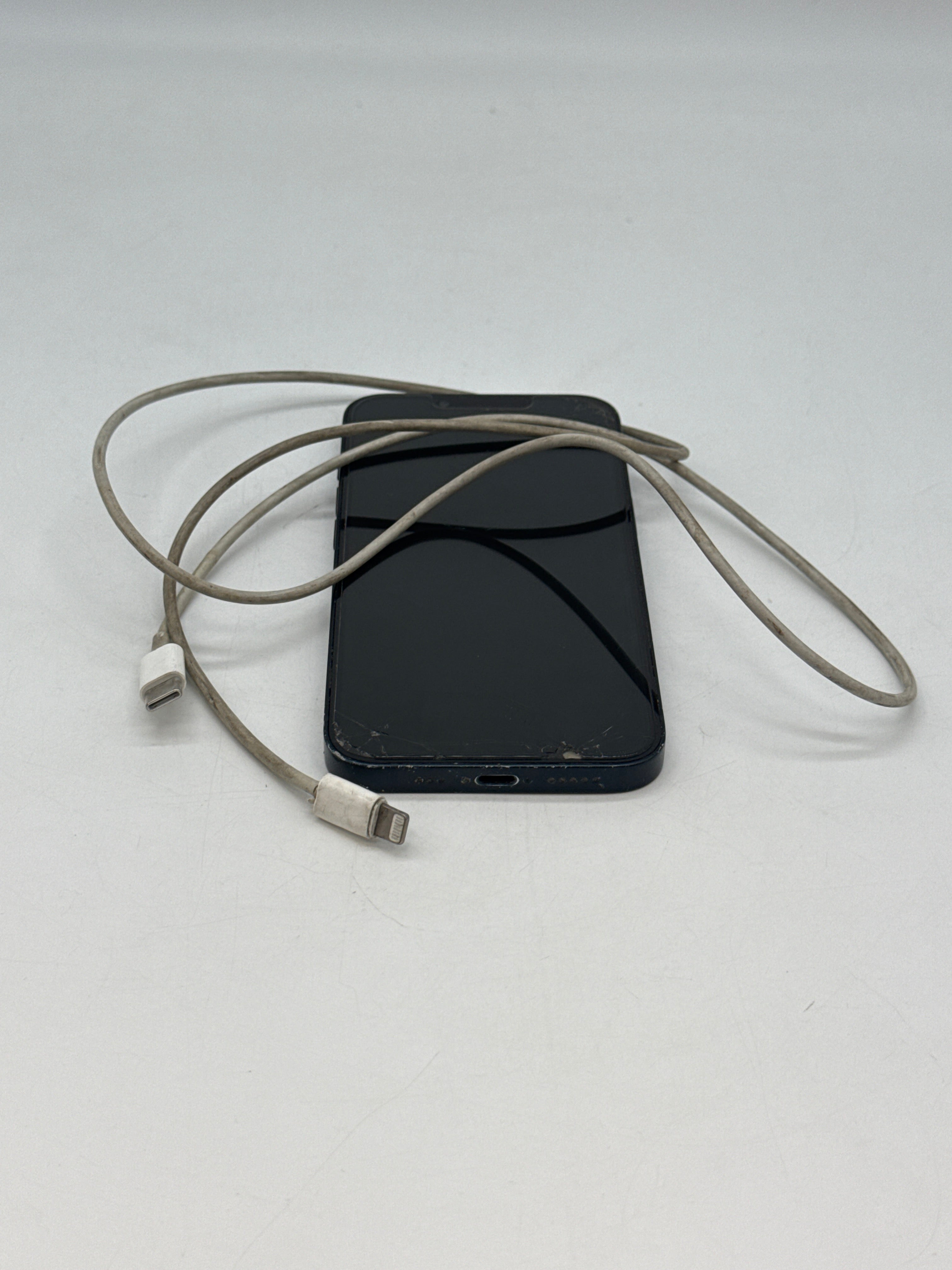 Apple iPhone 13 128GB Unlocked Midnight - Cracked Screen/Back