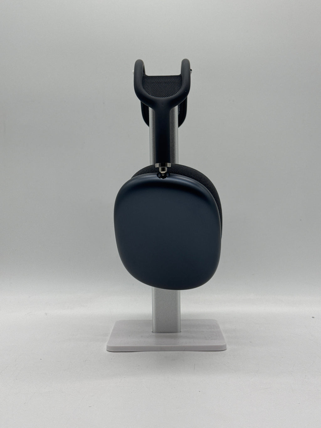 Apple AirPods Max USB-C (2024) Over-Ear Headphones - Used