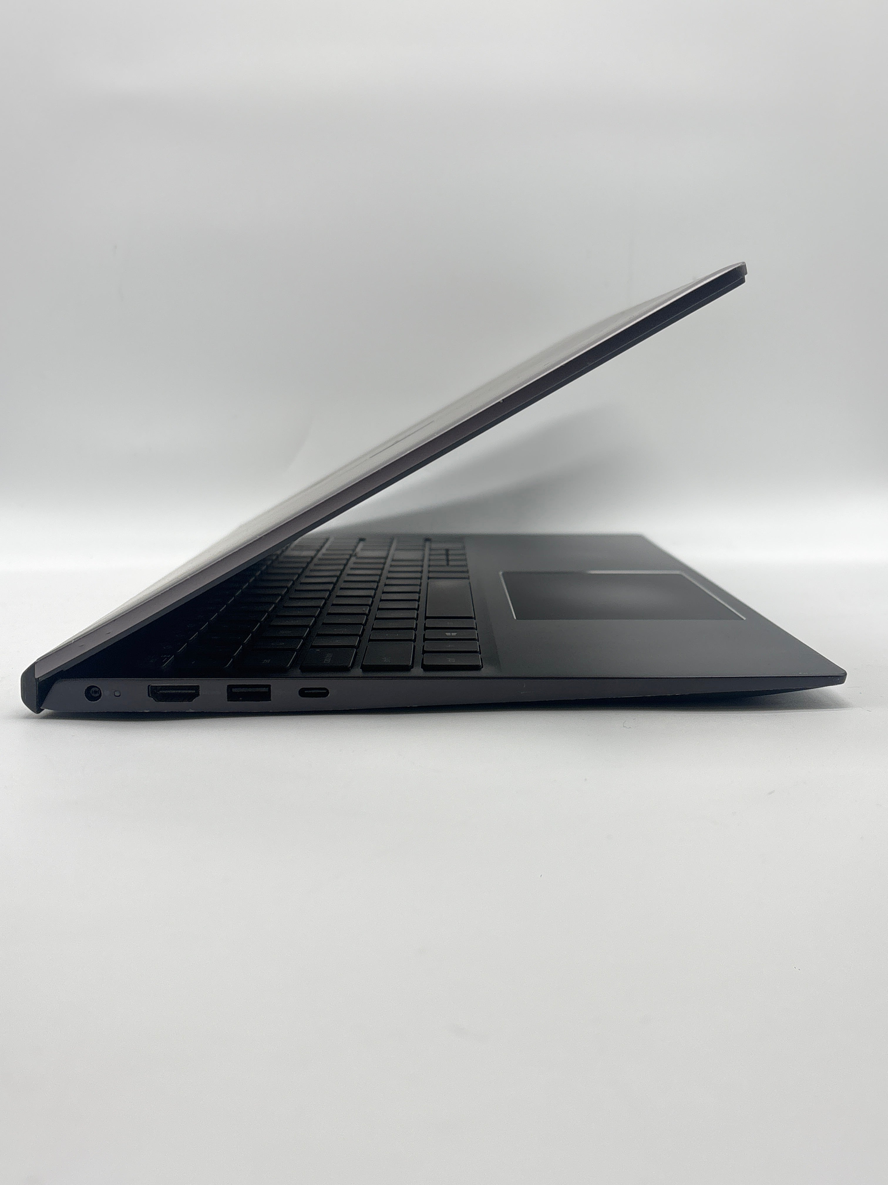 Dell Vostro 5502 i5-1135G7 8GB RAM 256GB SSD