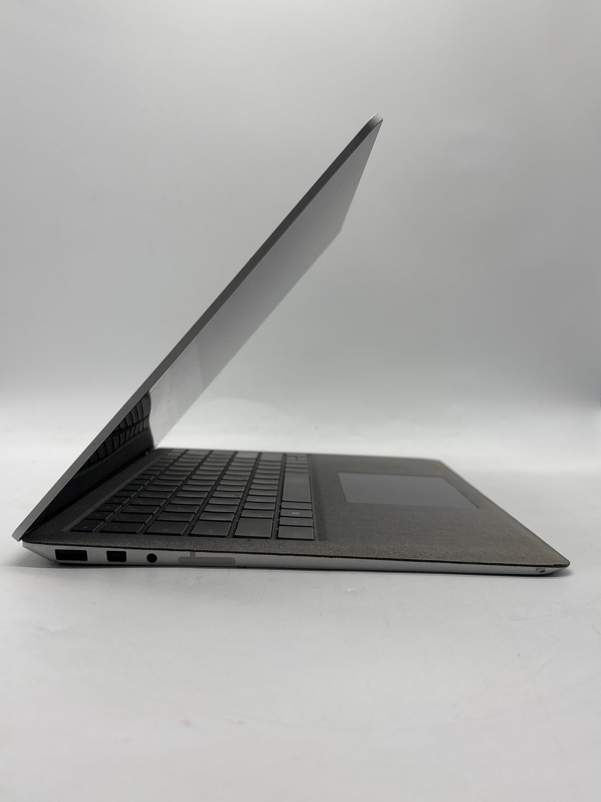 Microsoft Surface Laptop 1769 13" Intel Core i5-8350U 8GB RAM 256GB SSD Silver - Used