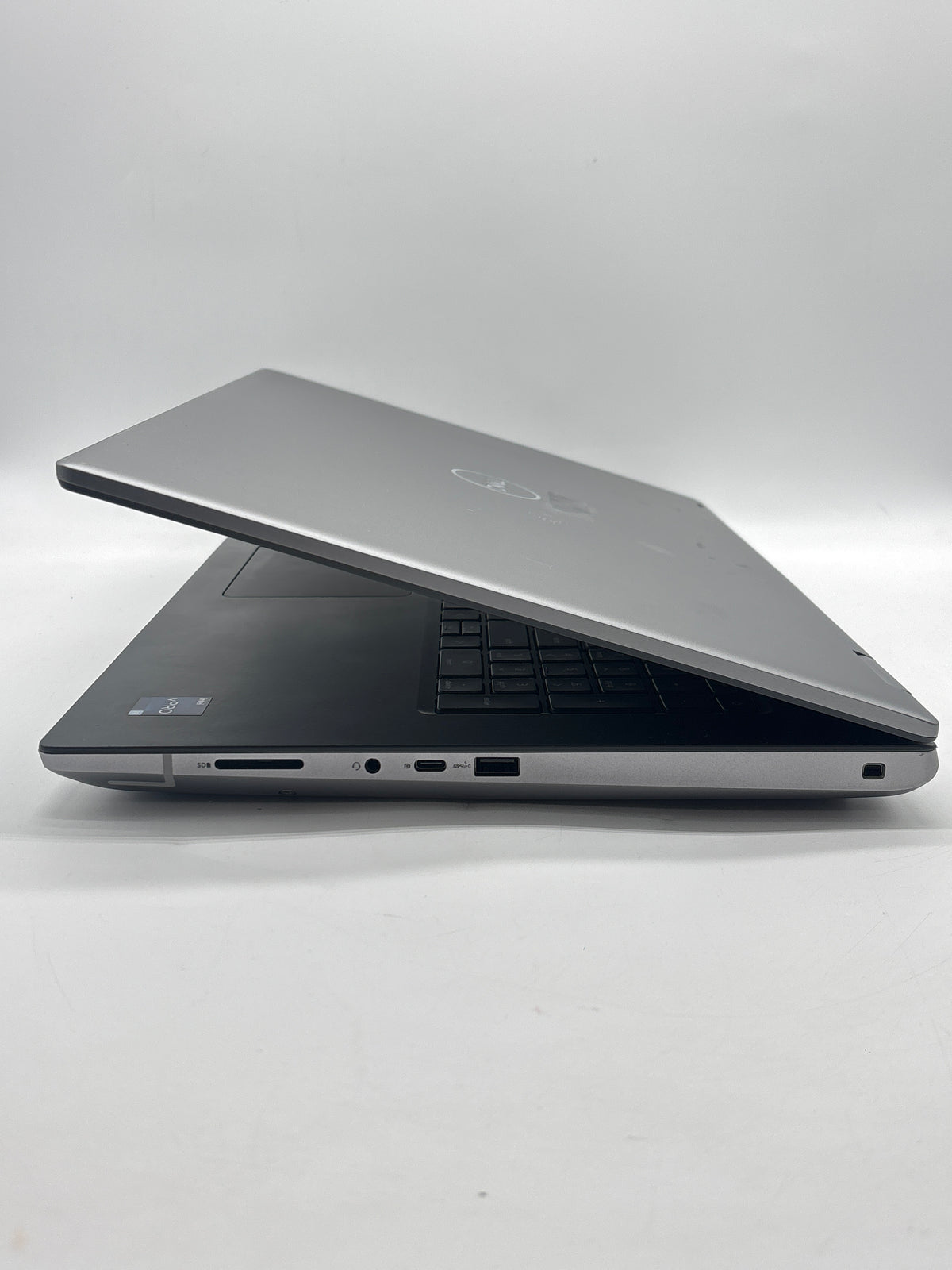 Dell Precision 7770 17.3" Intel Core i9-12950HX 64GB RAM 4TB SSD Gray - READ