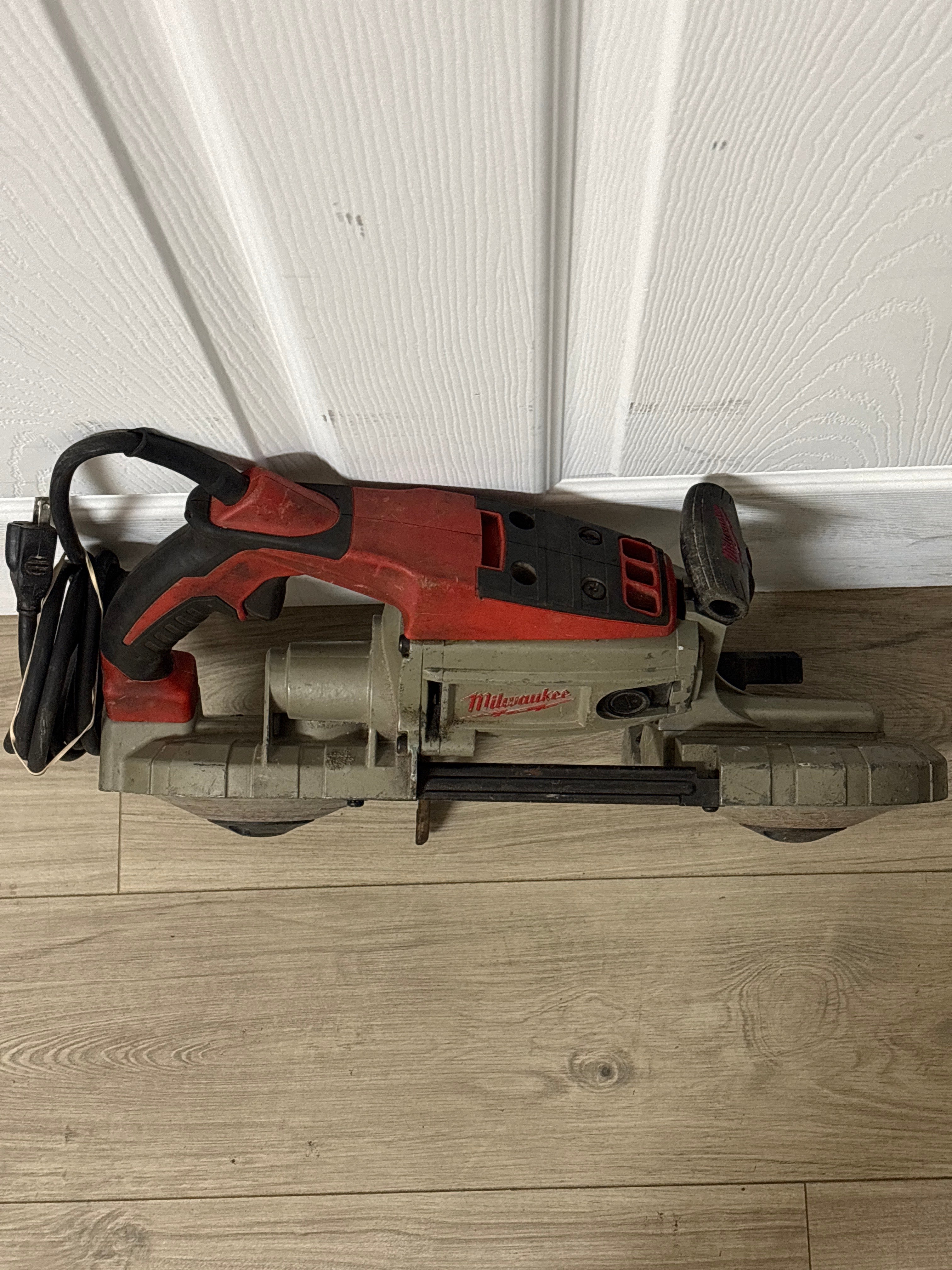 Milwaukee 6230N Bandsaw - For Parts