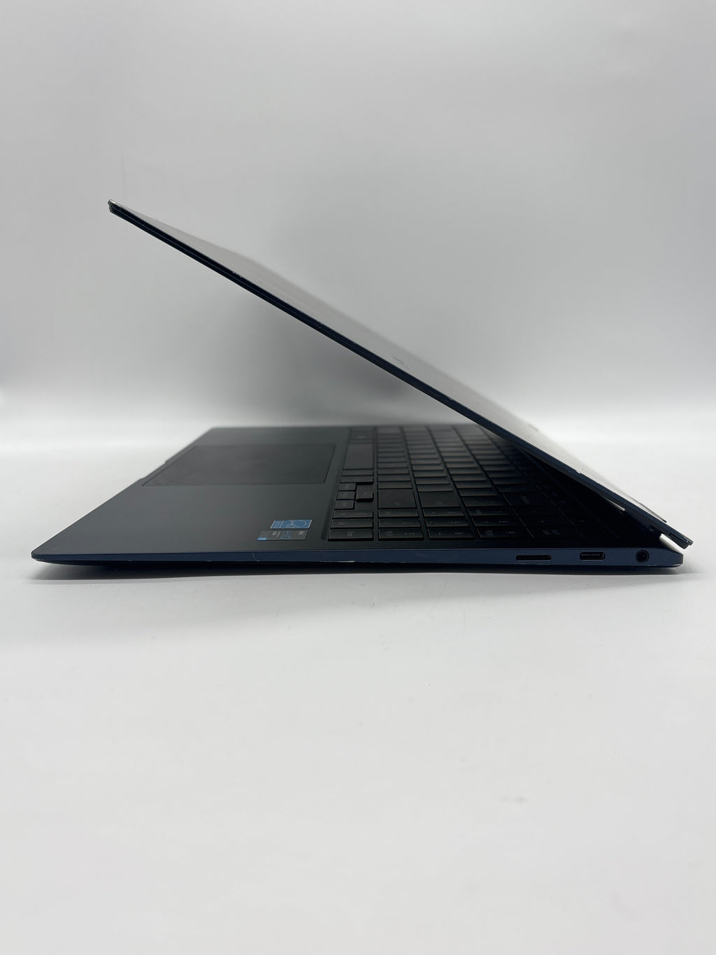 Samsung Galaxy Pro NP950QDB i7-1165G7 16GB RAM 1TB SSD - Used