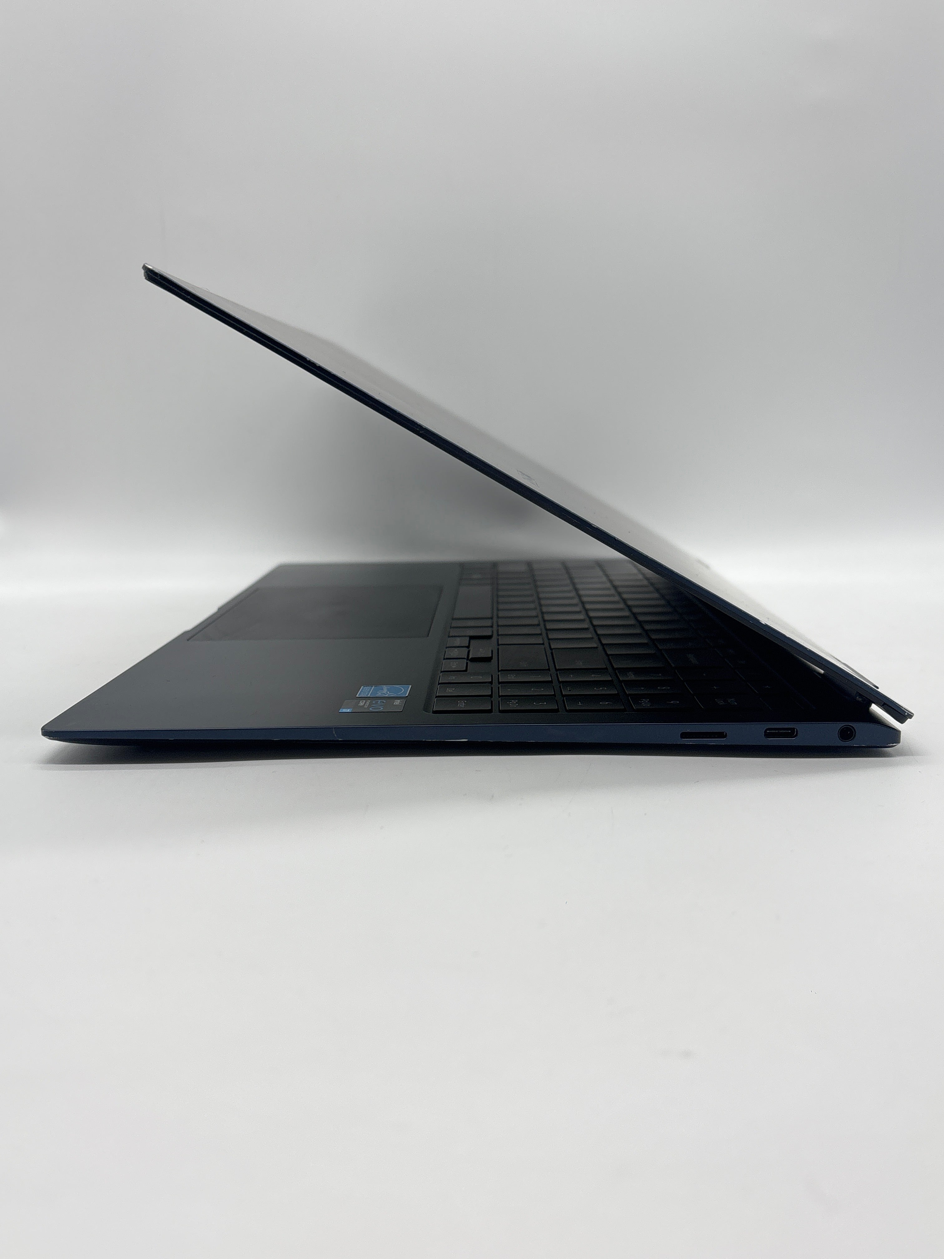 Samsung Galaxy Pro NP950QDB i7-1165G7 16GB RAM 1TB SSD - Used