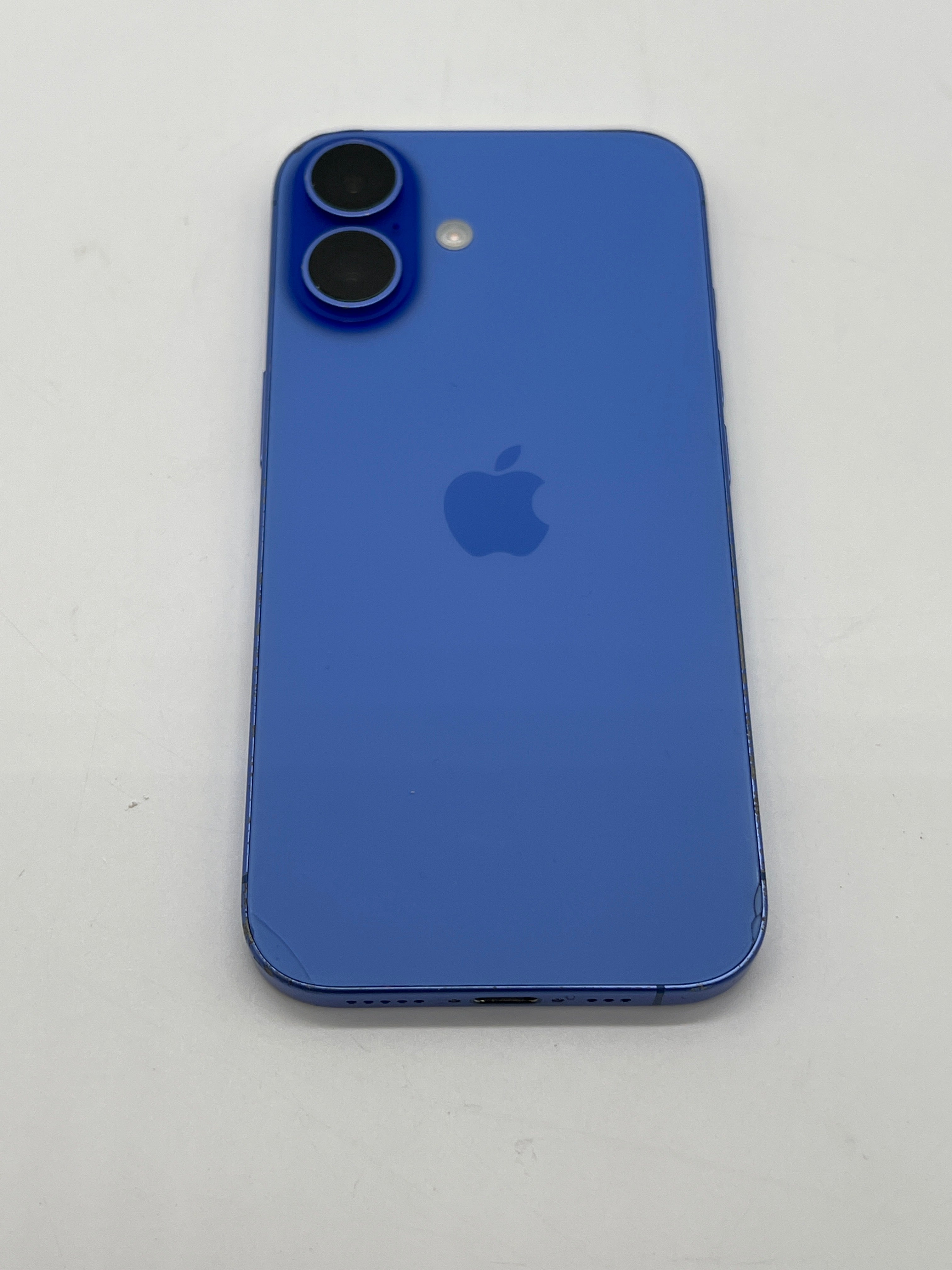 Apple iPhone 16 256 GB Used C
