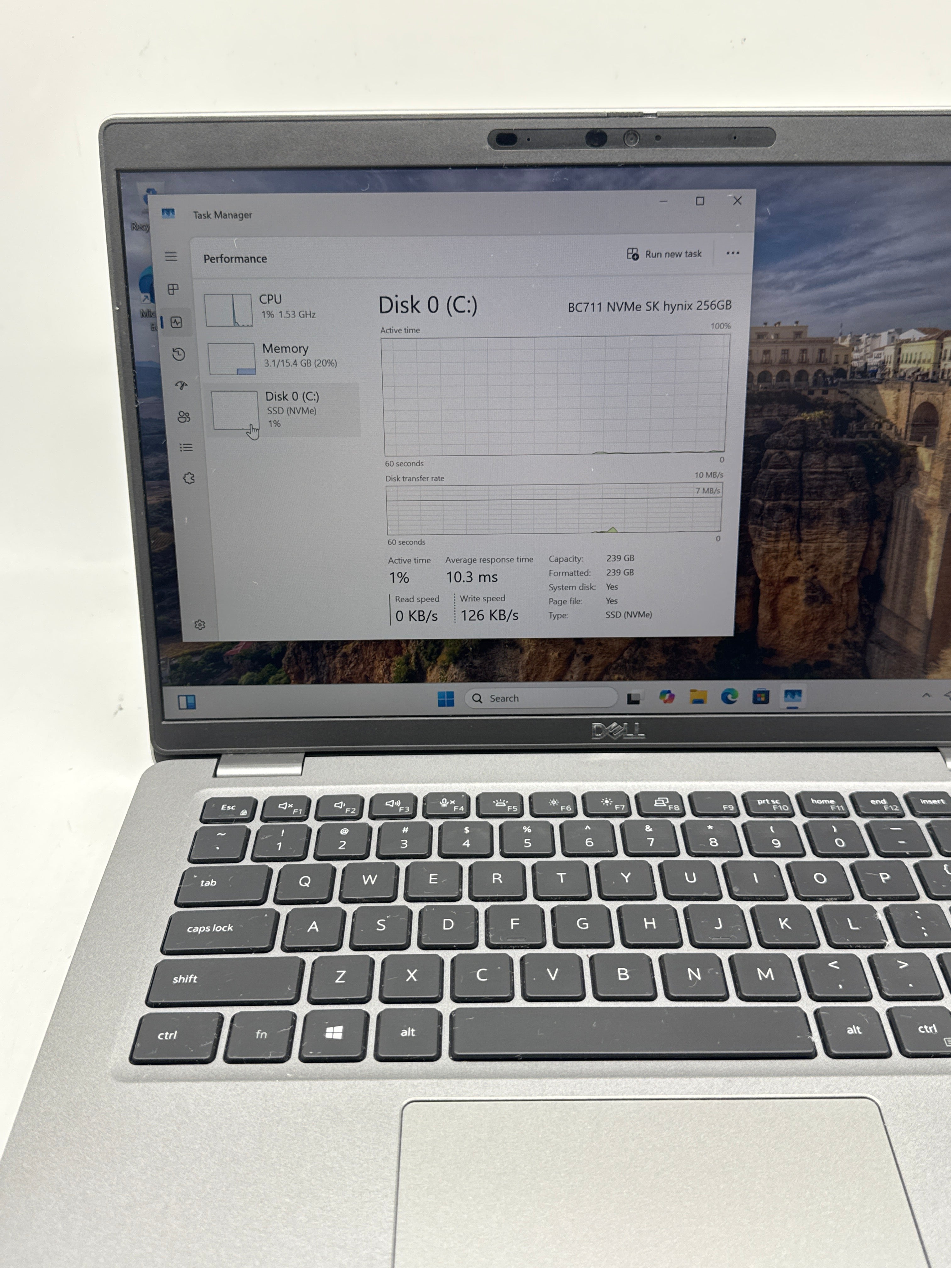 Dell Latitude 5420 i5-1145G7 16GB RAM 256GB SSD - Cracked Corners