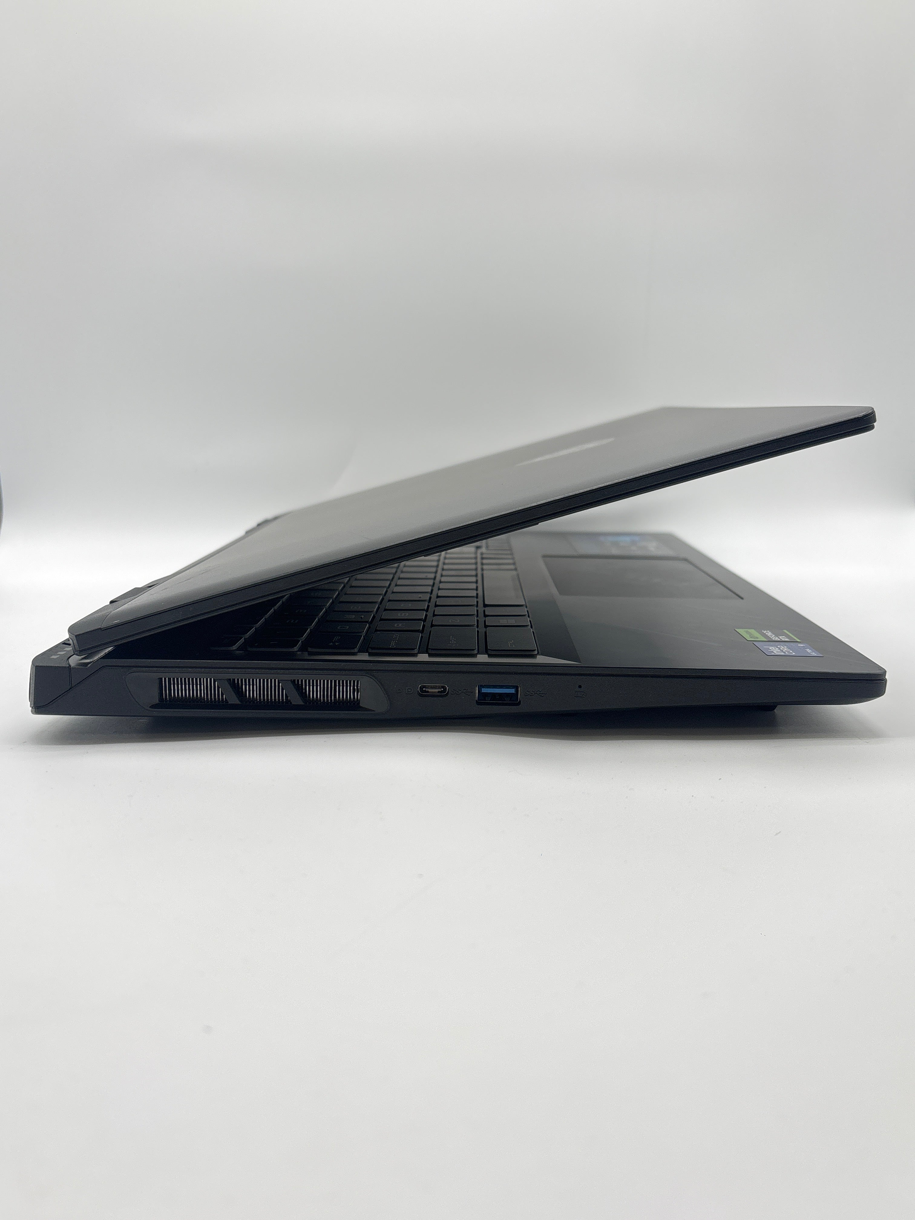 MSI Pulse 16 AI C1V Ultra 9 185H 32GB RAM 1TB SSD RTX 4070