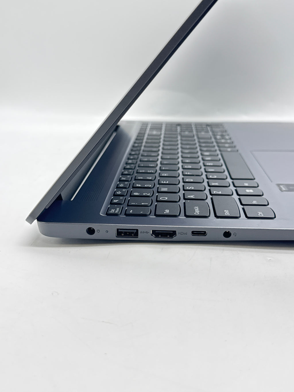 Lenovo IdeaPad Slim 3 15IAN8 Core i3 N305 8GB RAM 128GB SSD 15in - Used