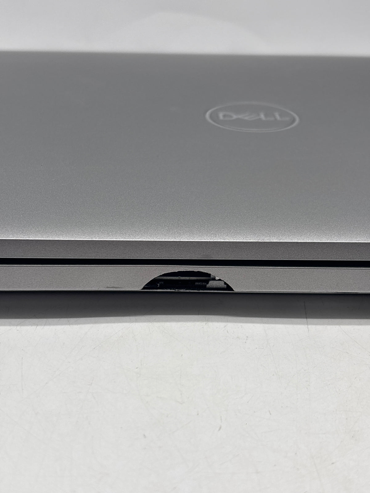 Dell Latitude 5520 15.6" Intel Core i5-1145G7 16GB RAM 256GB SSD Gray - READ