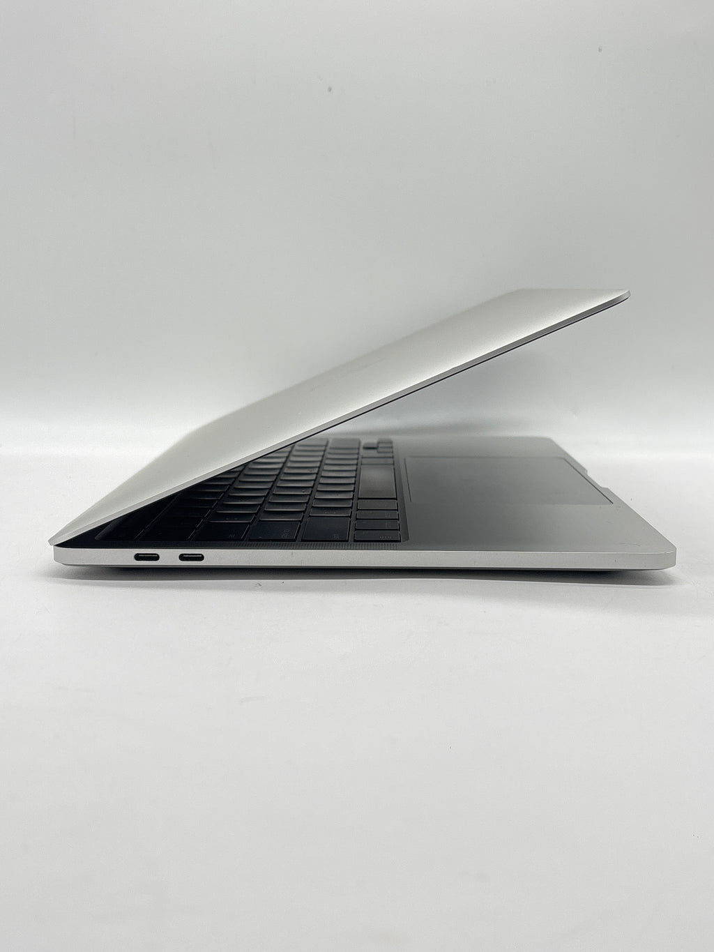 Apple MacBook Pro 13" A2338 2022 M2 8GB RAM 512GB SSD