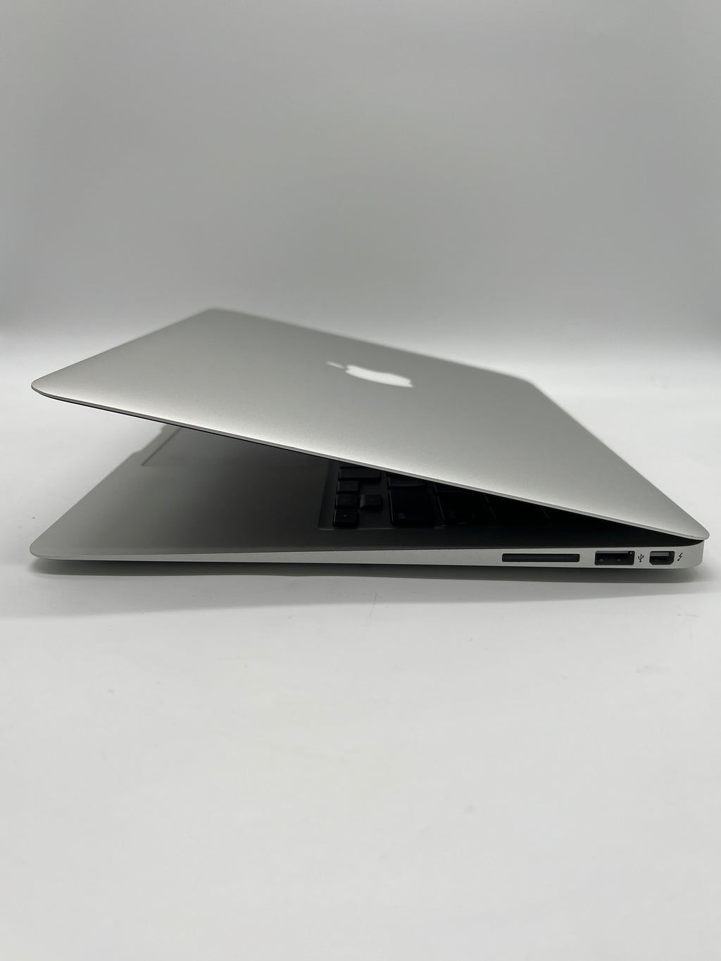 Apple MacBook Air 13" A1369 Core i5 4GB RAM 128GB SSD Silver