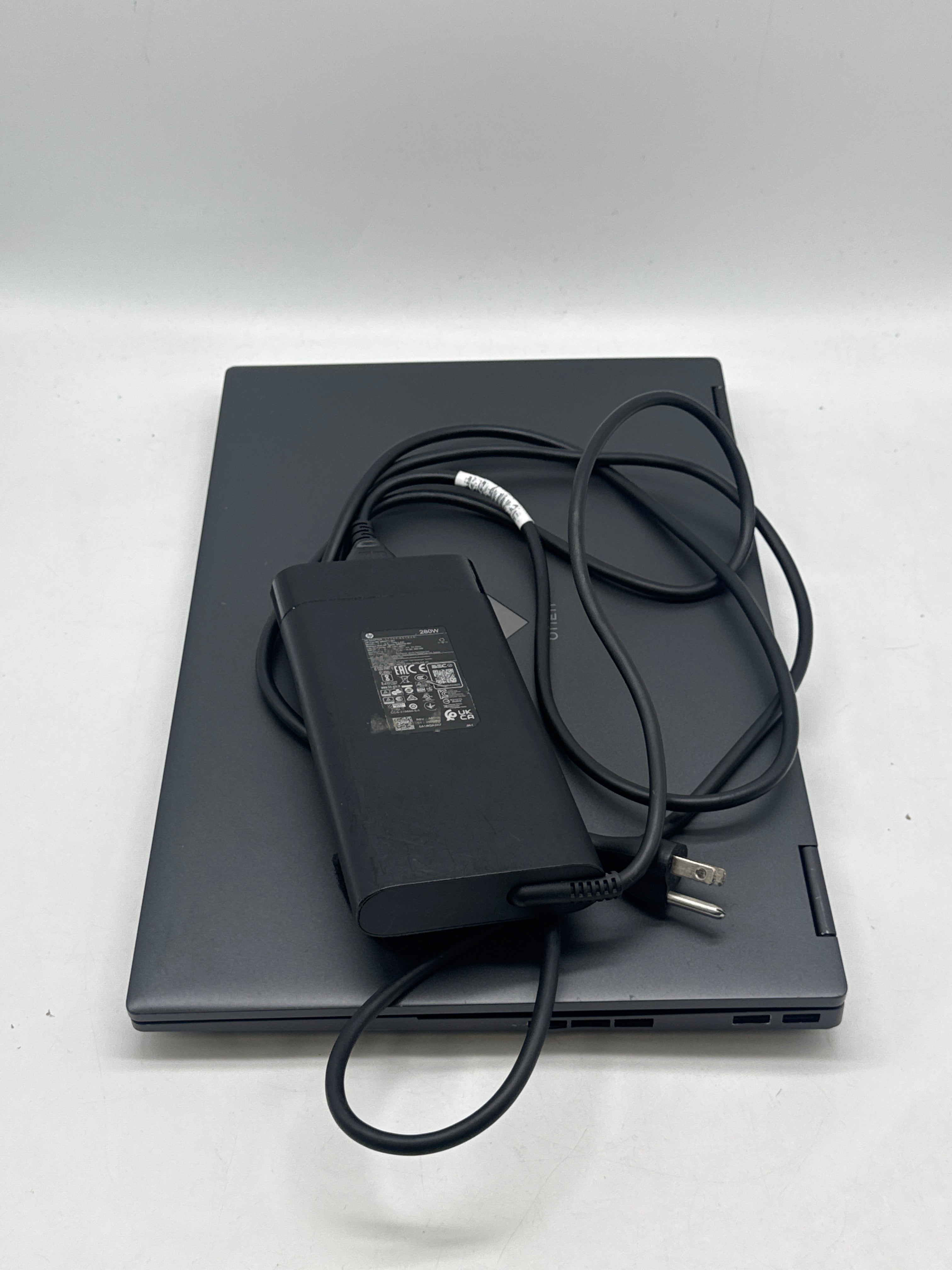HP OMEN 16-n0033dx 16.1" AMD Ryzen 7 6800H 16GB RAM 1TB SSD RX 6650M - Used