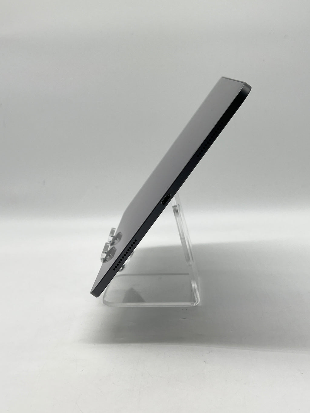 Apple iPad Pro 11" 2nd Gen A2228 128GB Wi‑Fi W Apple Pencil  - Used