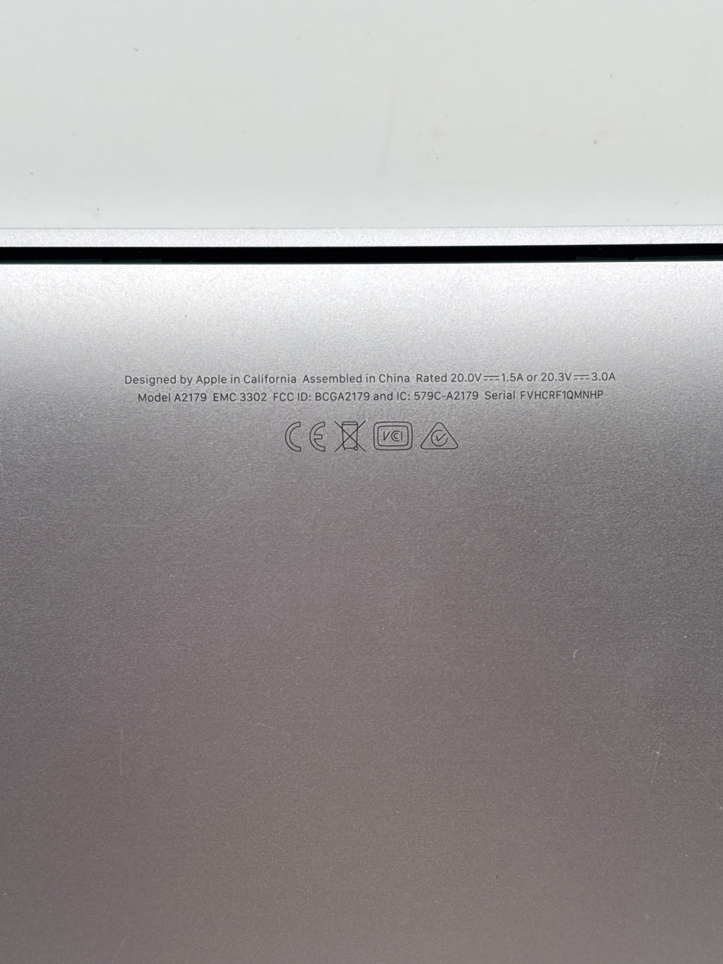 Apple MacBook Air 13in A2179 Core i3 8GB RAM 256GB SSD Space Gray - Used