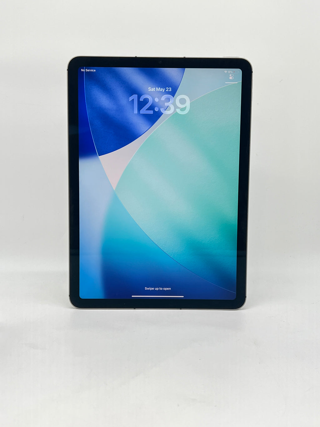 Apple iPad Air 5th Gen 64GB Wi-Fi + 5G Unlocked - Used with Box