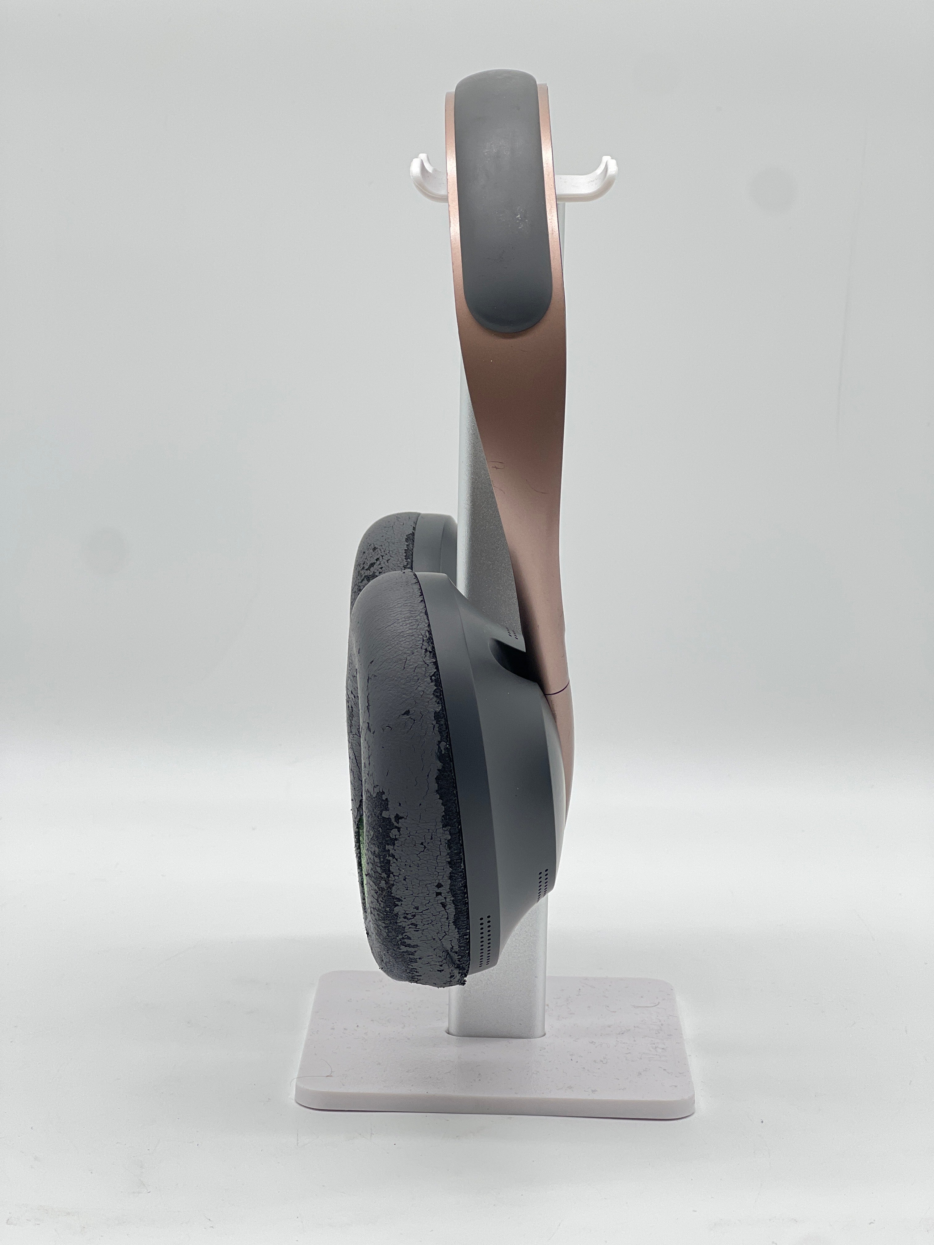 Bose Noise Cancelling Headphones 700 40 mm Wireless Over Ear Used